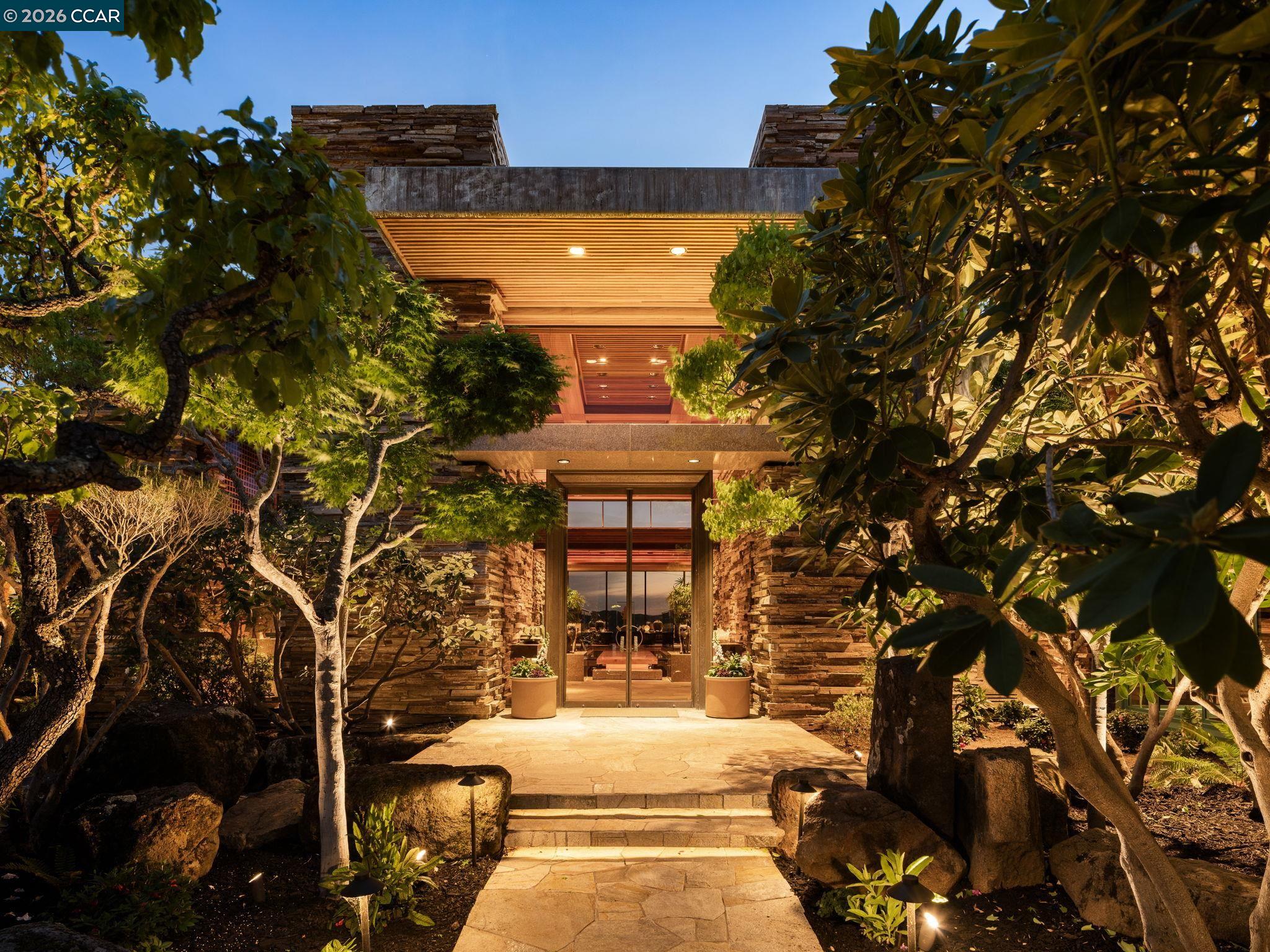 81 Eagle Ridge Place