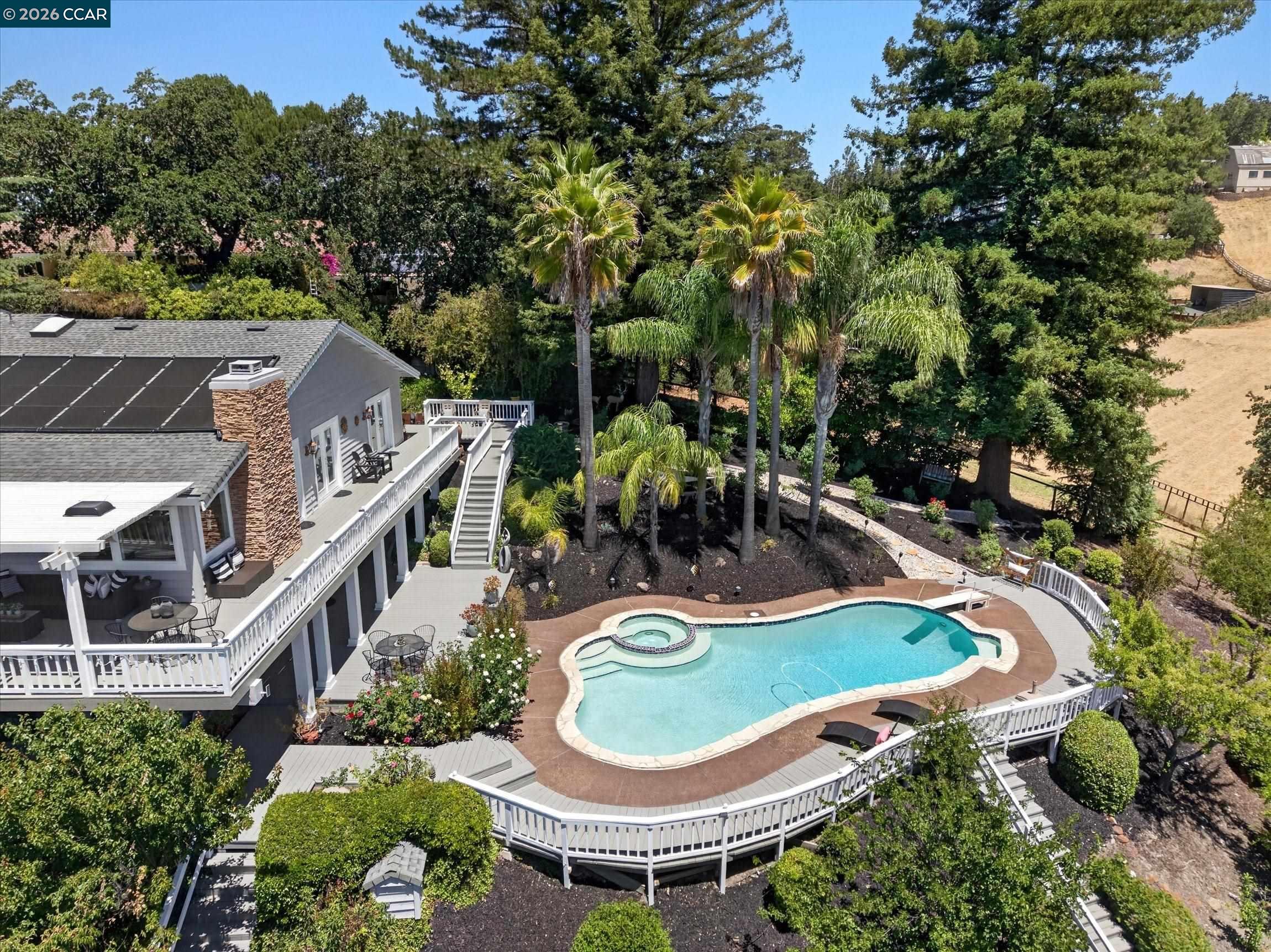 671 Logan Ln