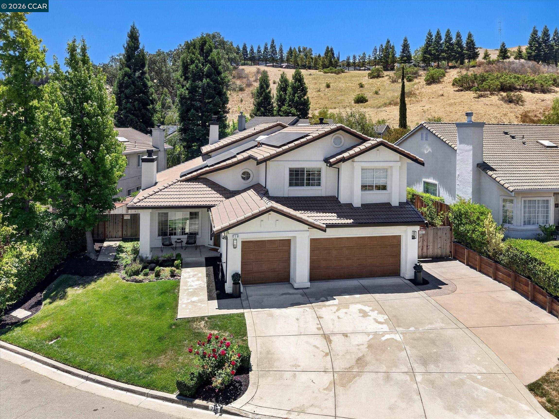 719 Bourne Ct