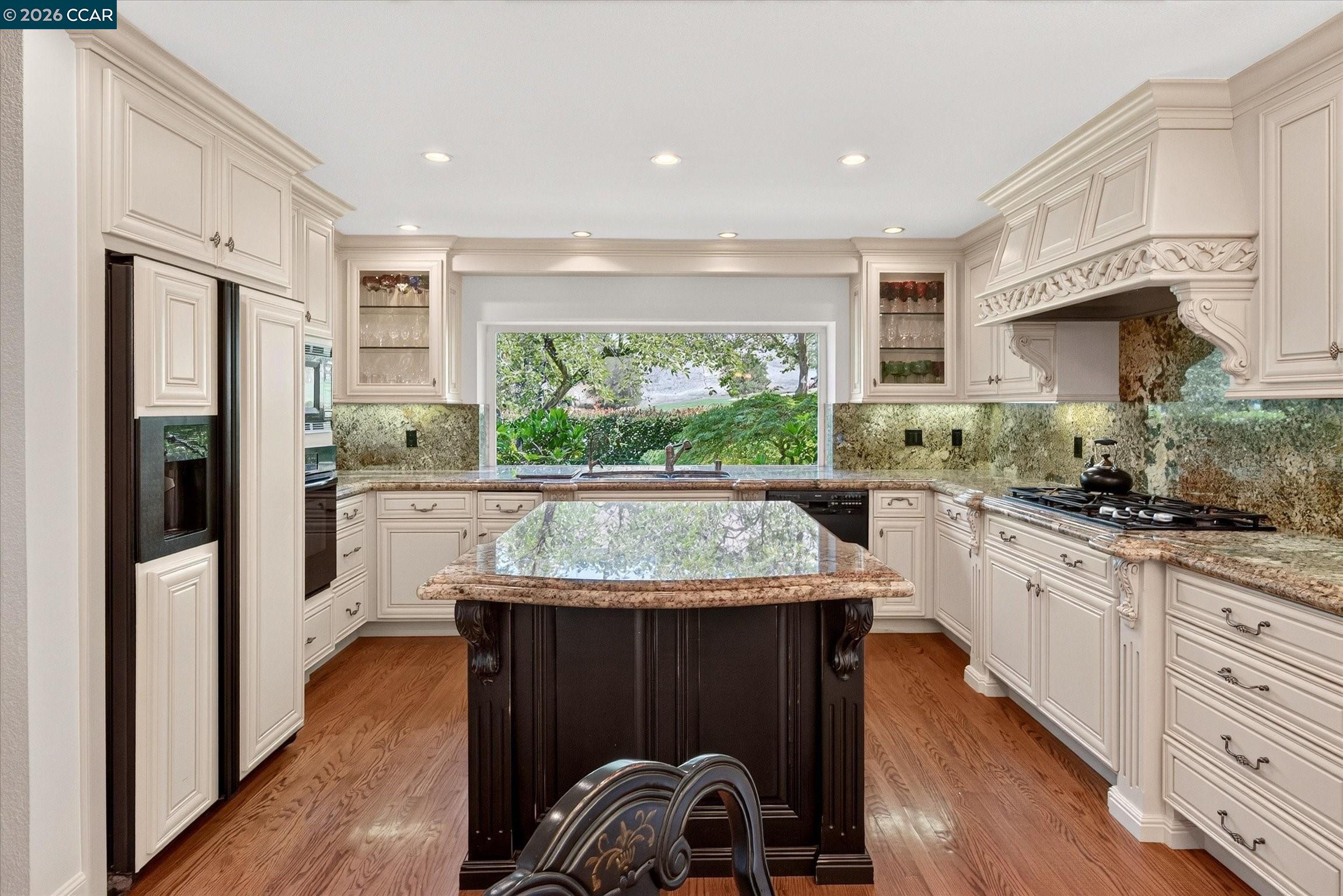549 Buttonwood Dr
