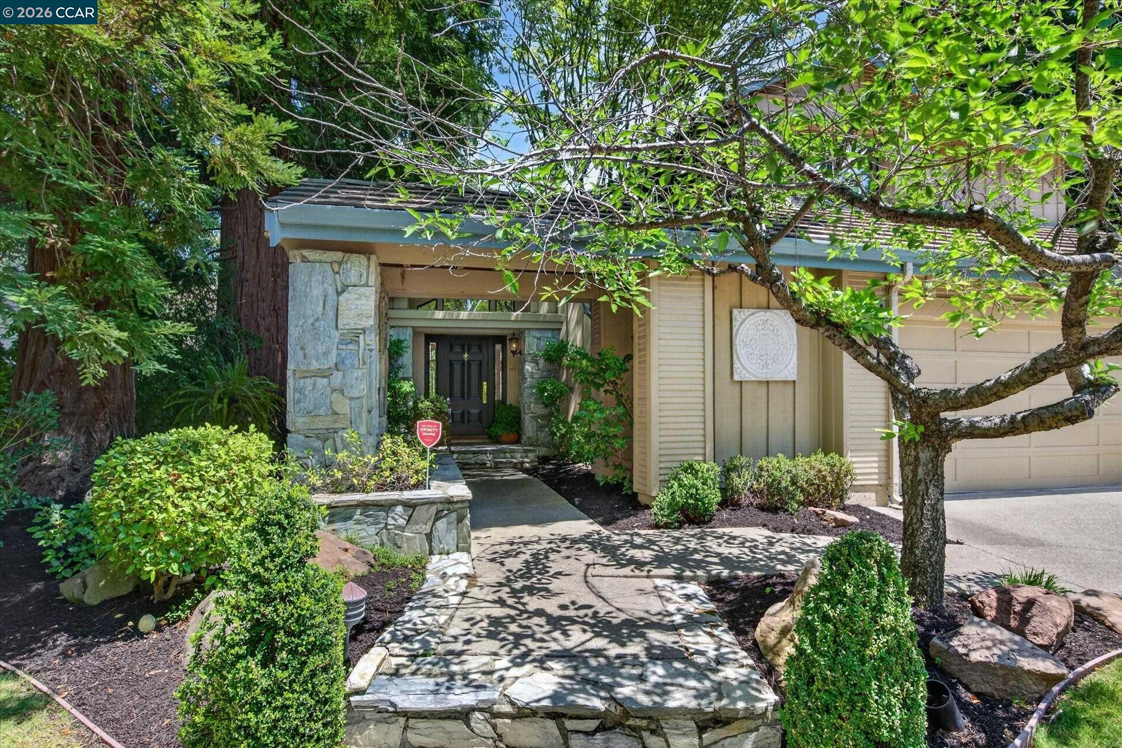 549 Buttonwood Dr
