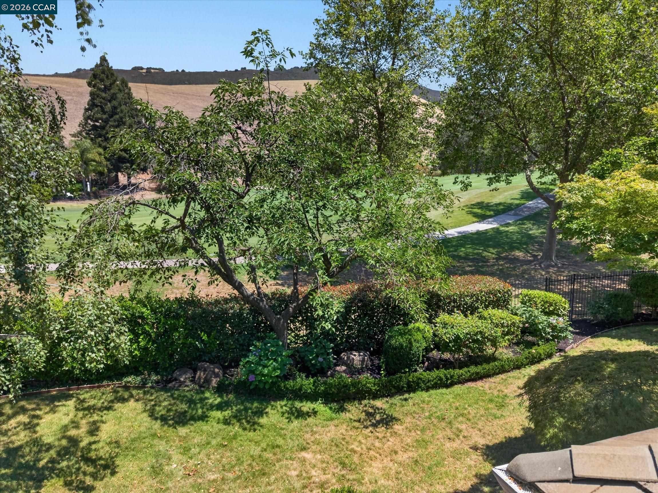 549 Buttonwood Dr