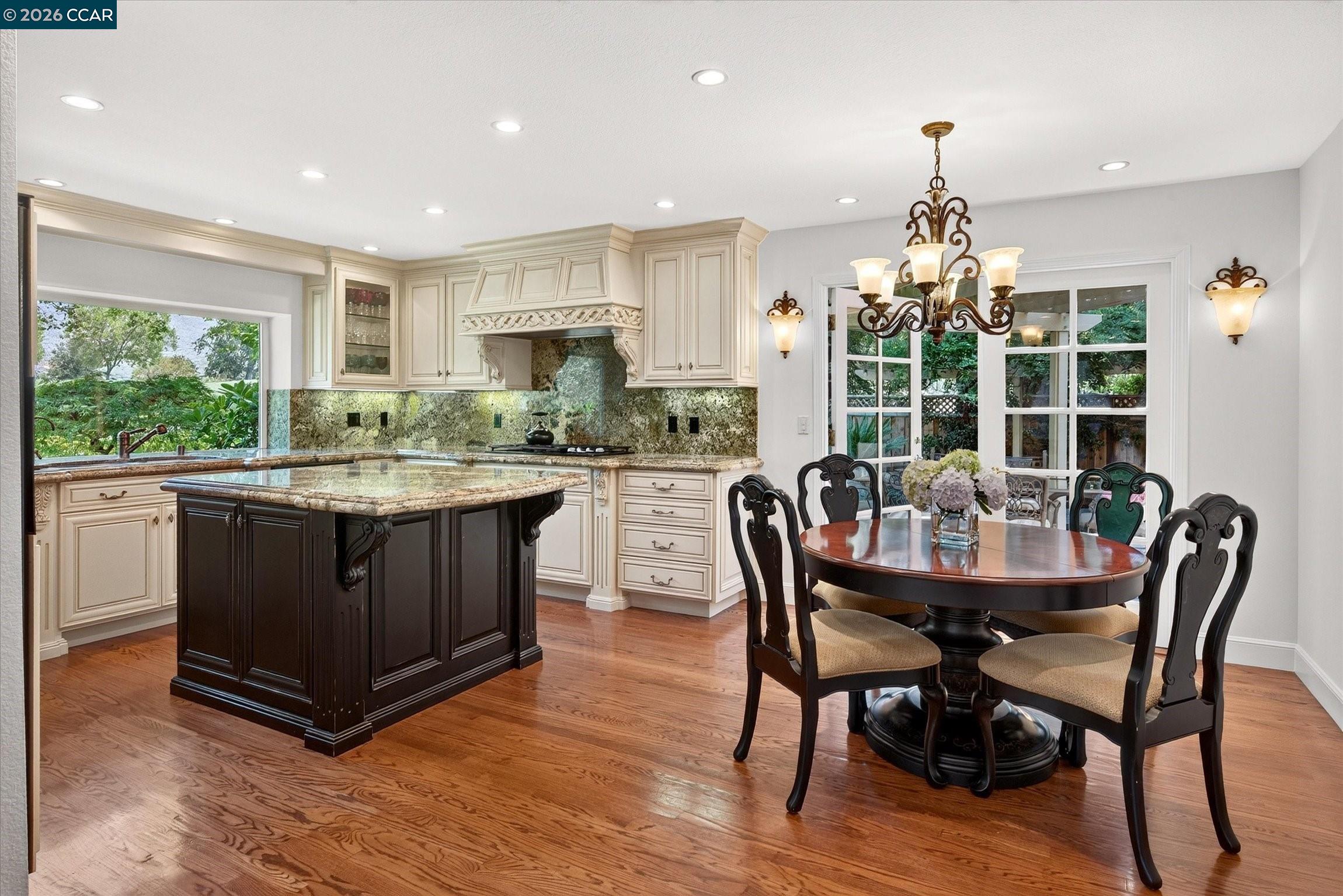 549 Buttonwood Dr