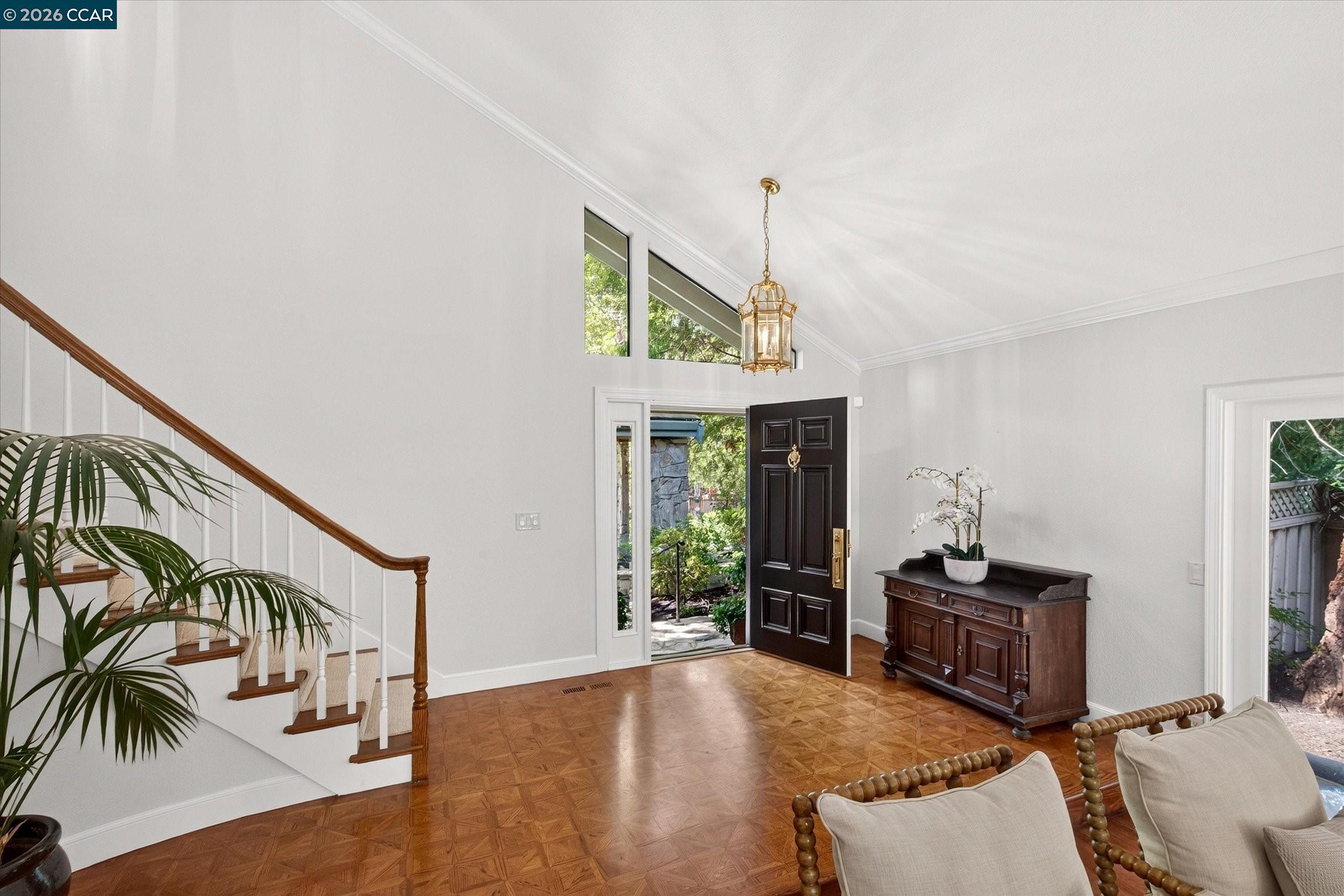549 Buttonwood Dr