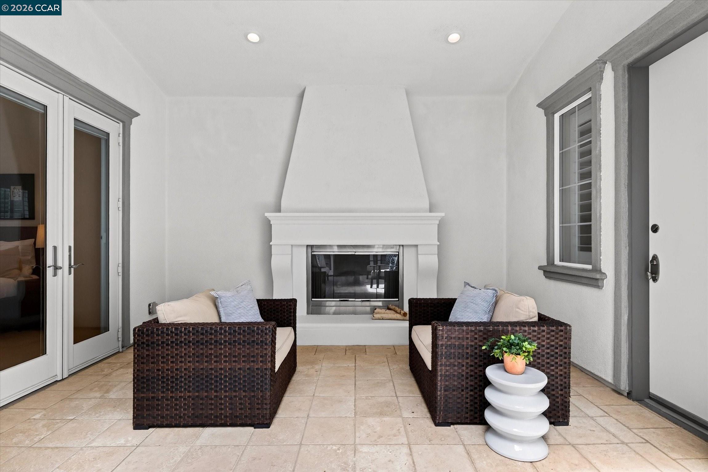 1967 Casablanca St