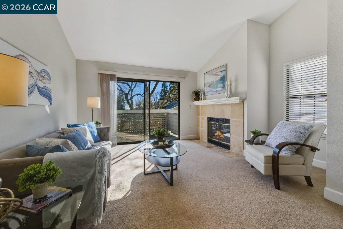 332 Eastridge Dr