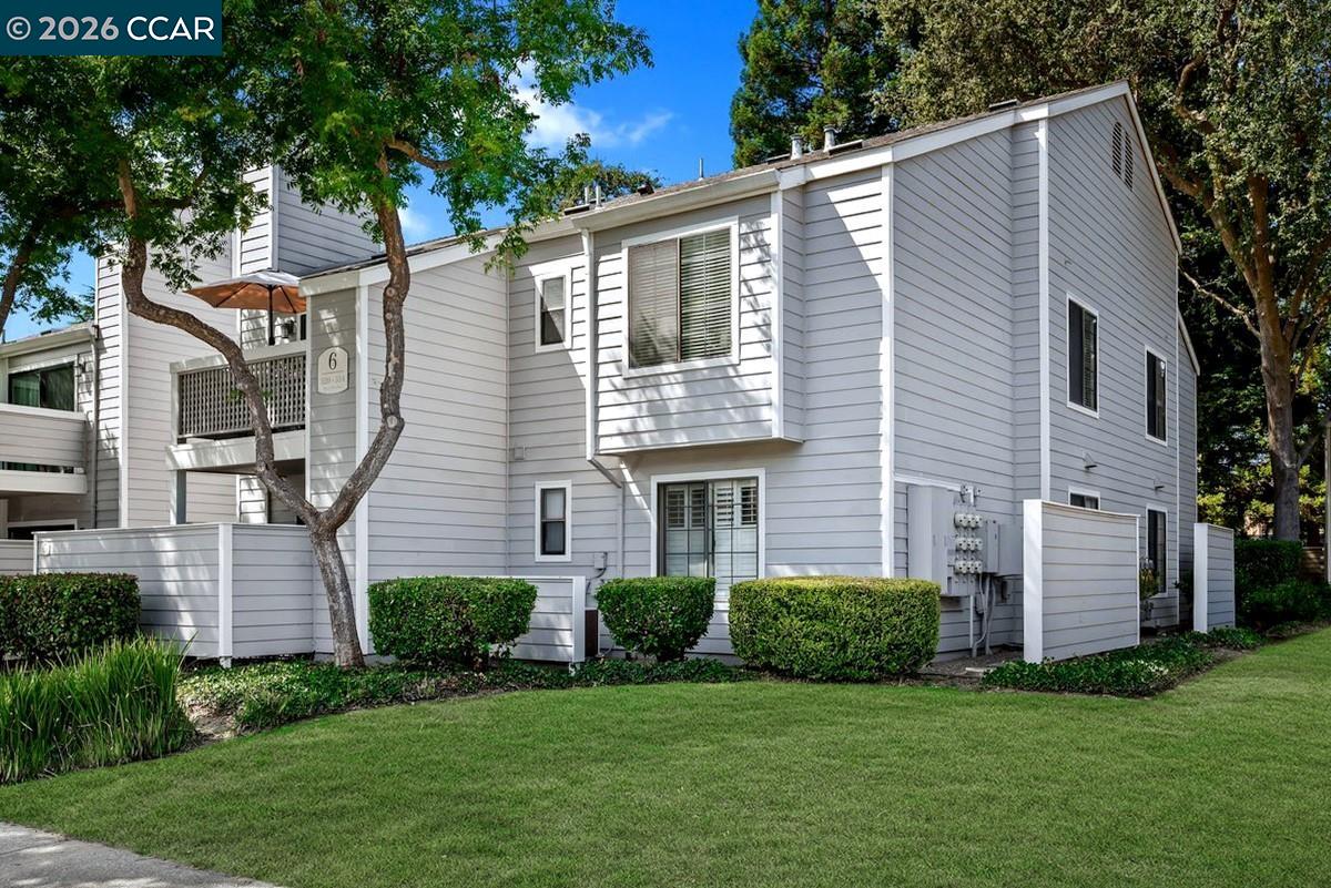 332 Eastridge Dr