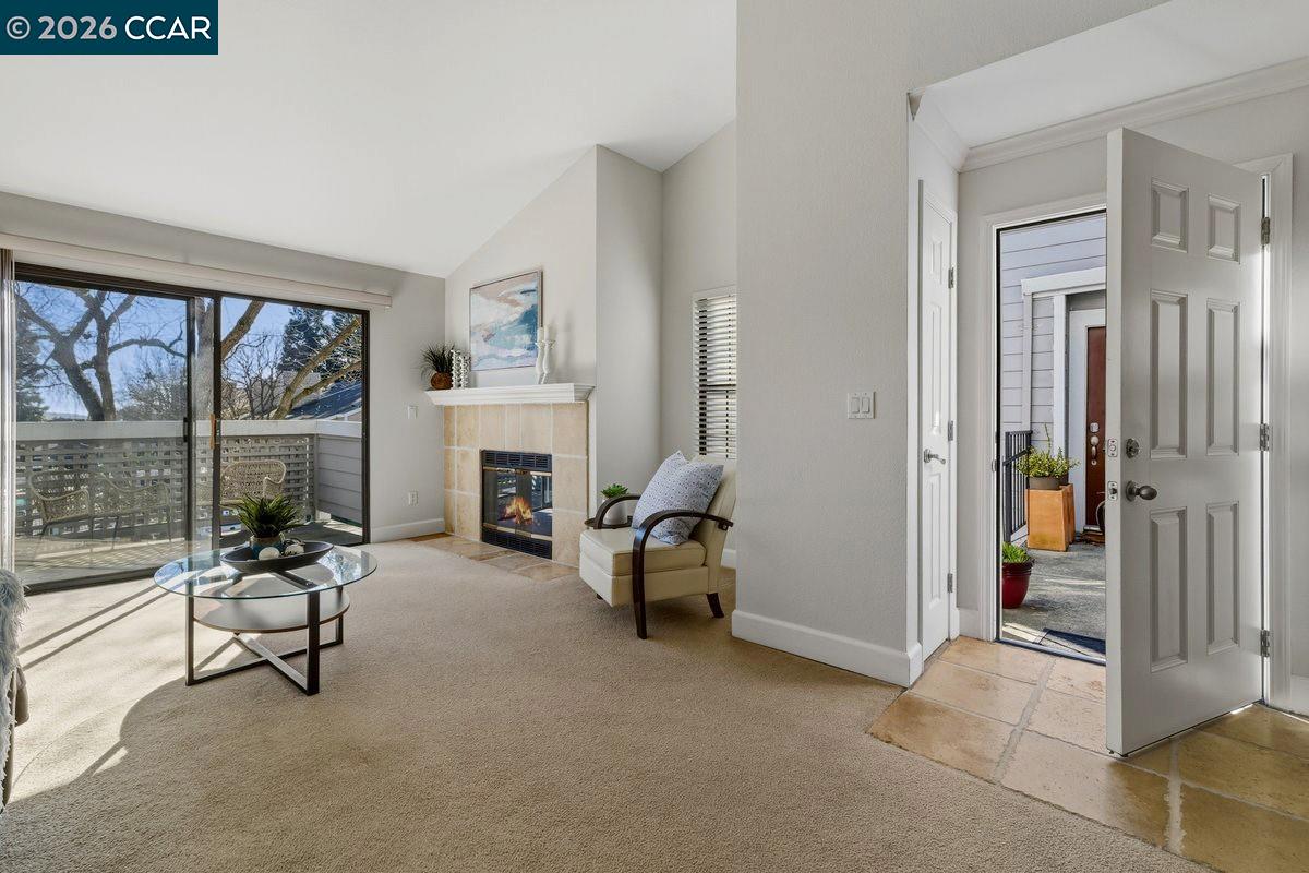 332 Eastridge Dr
