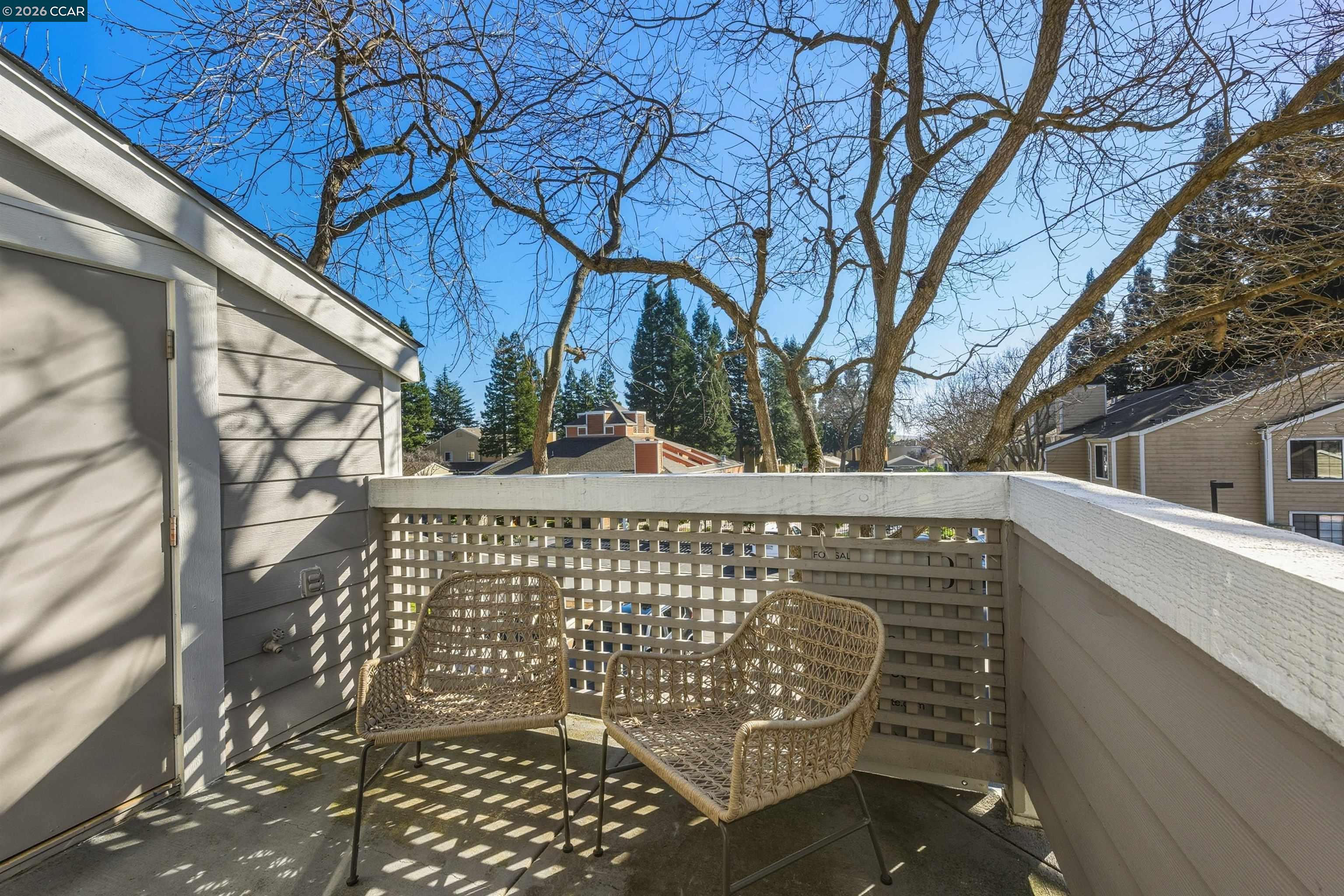 332 Eastridge Dr