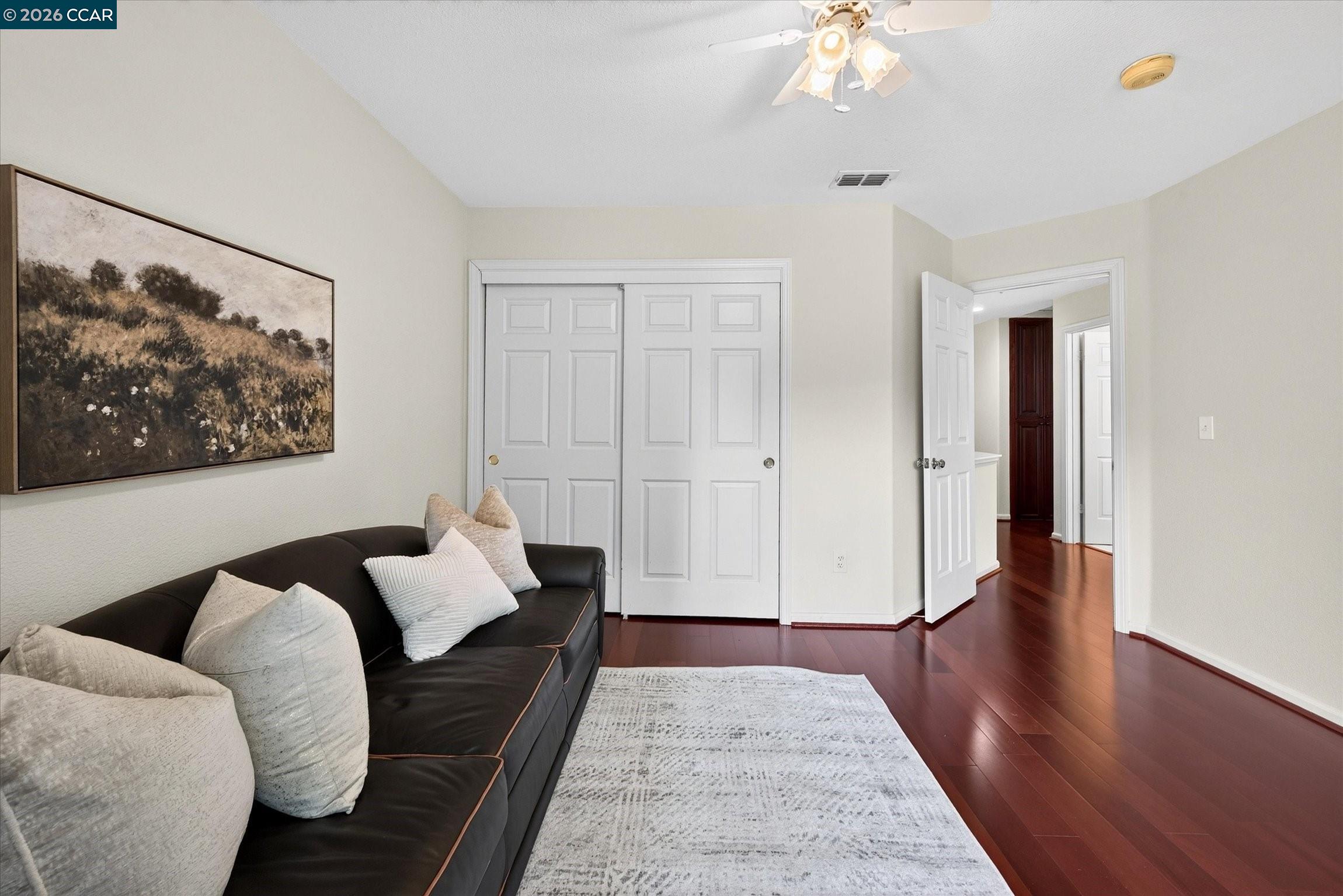 15 Creekside Dr