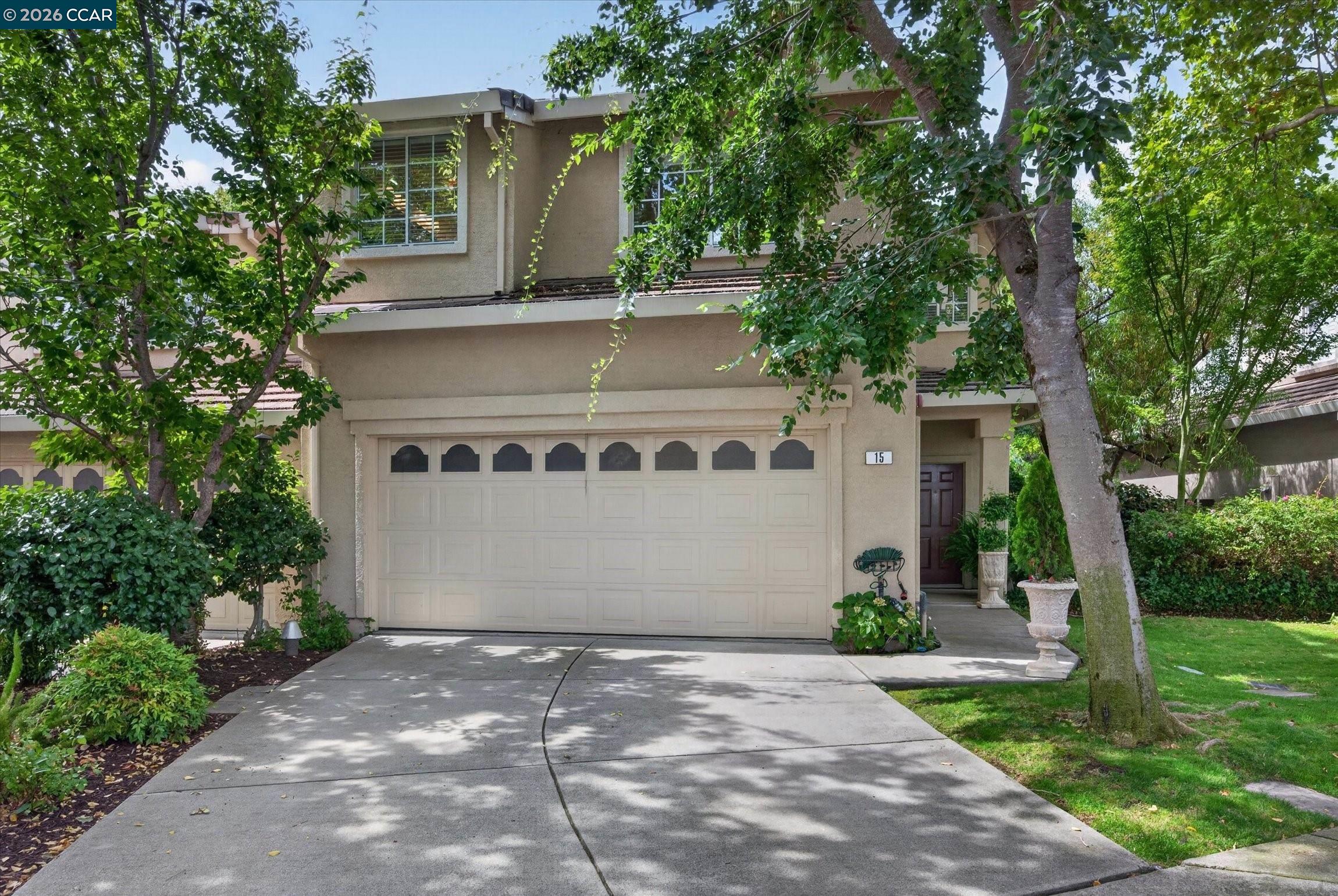 15 Creekside Dr