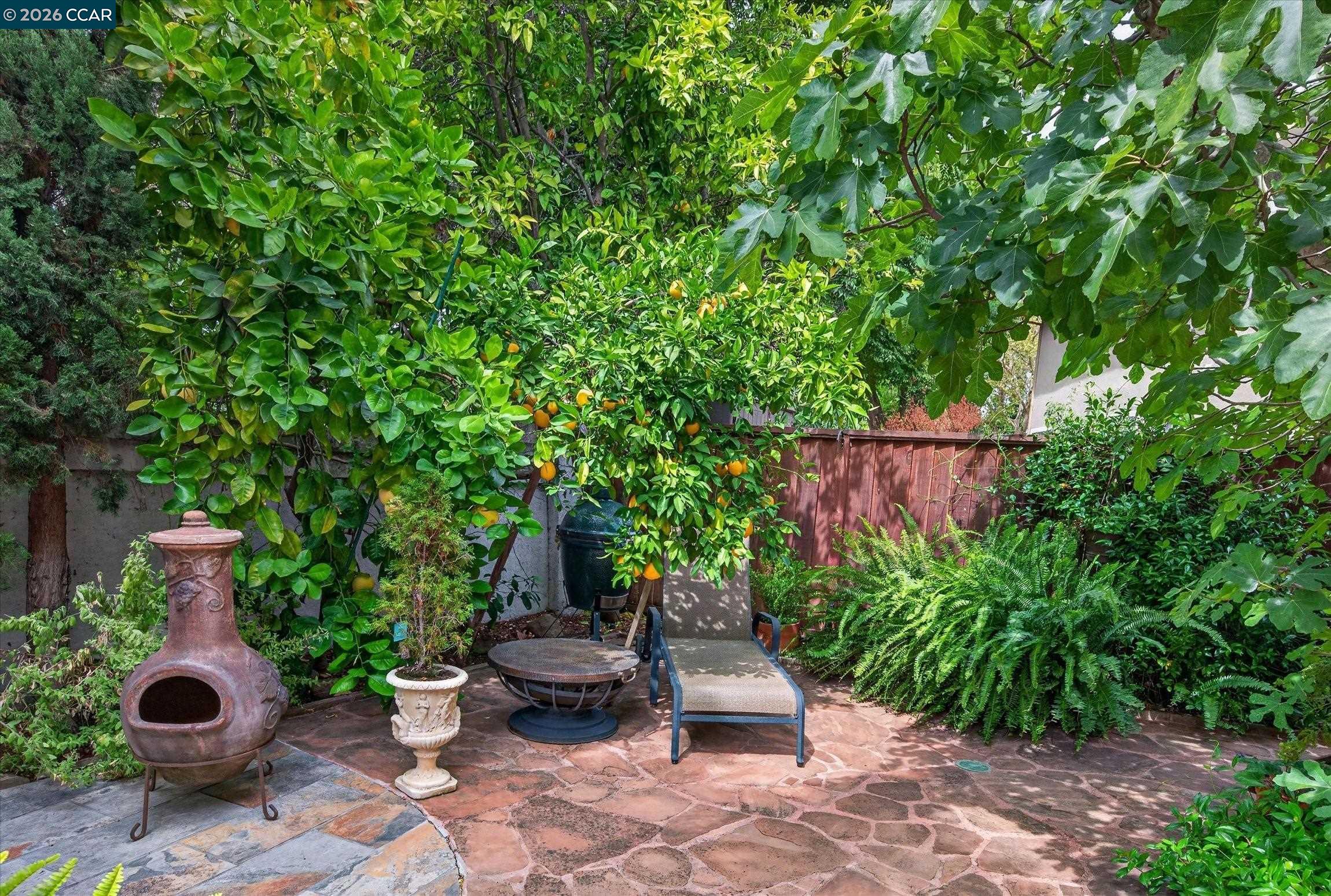 15 Creekside Dr