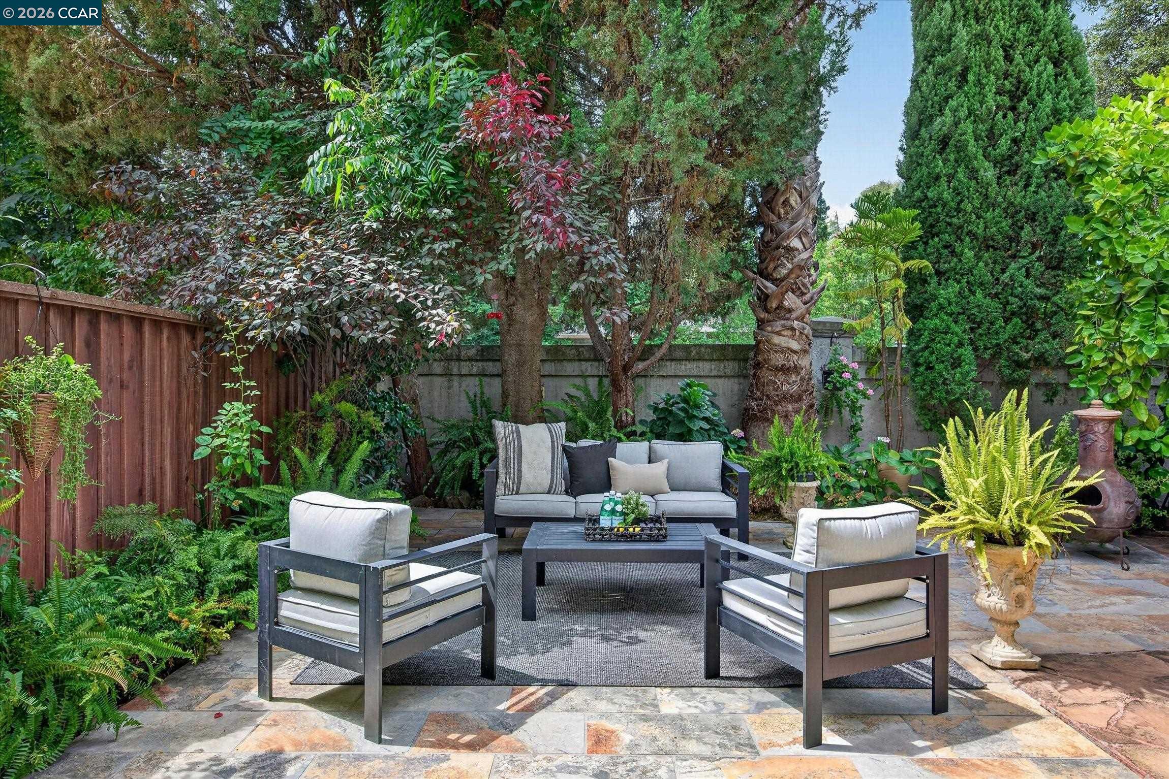 15 Creekside Dr