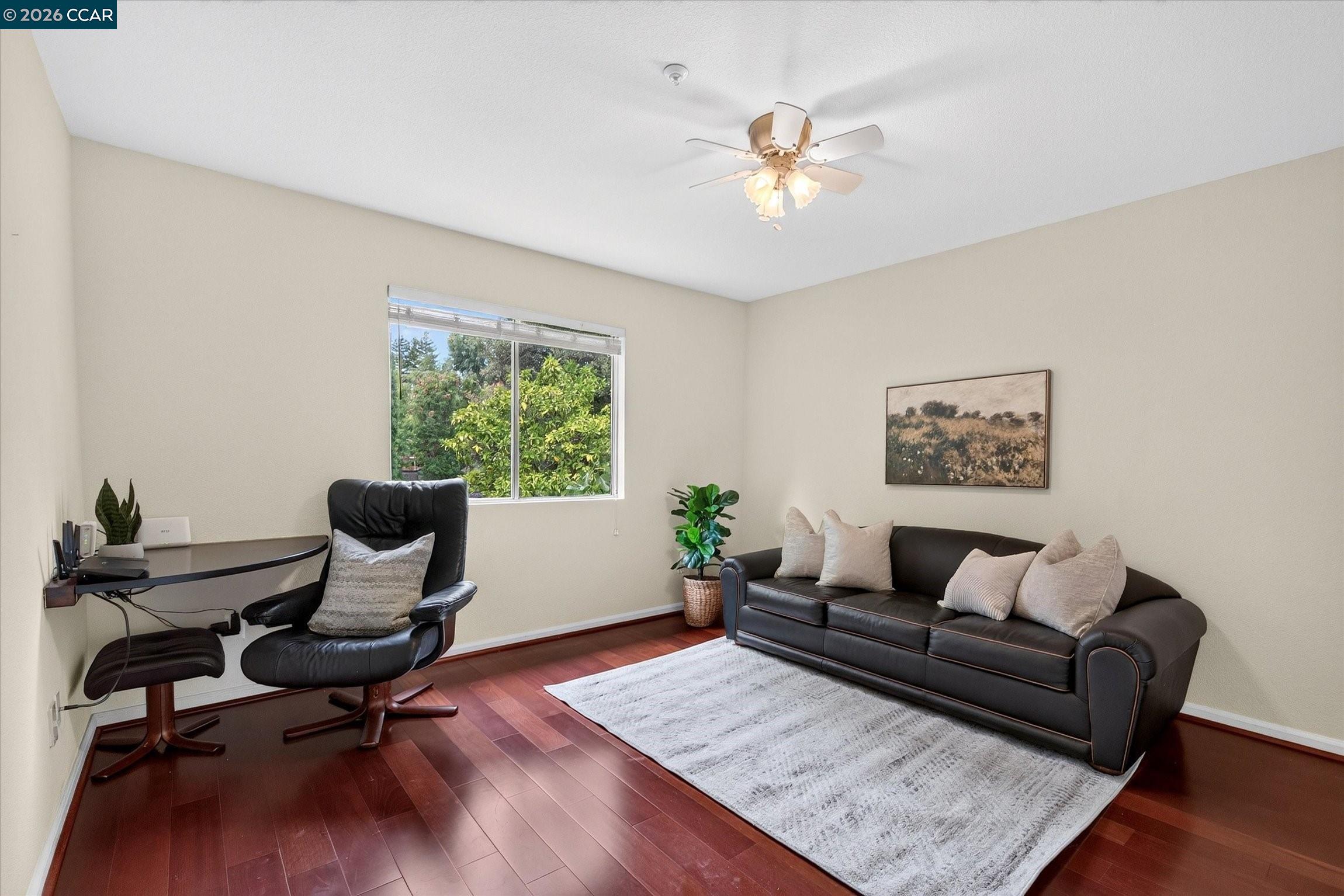 15 Creekside Dr
