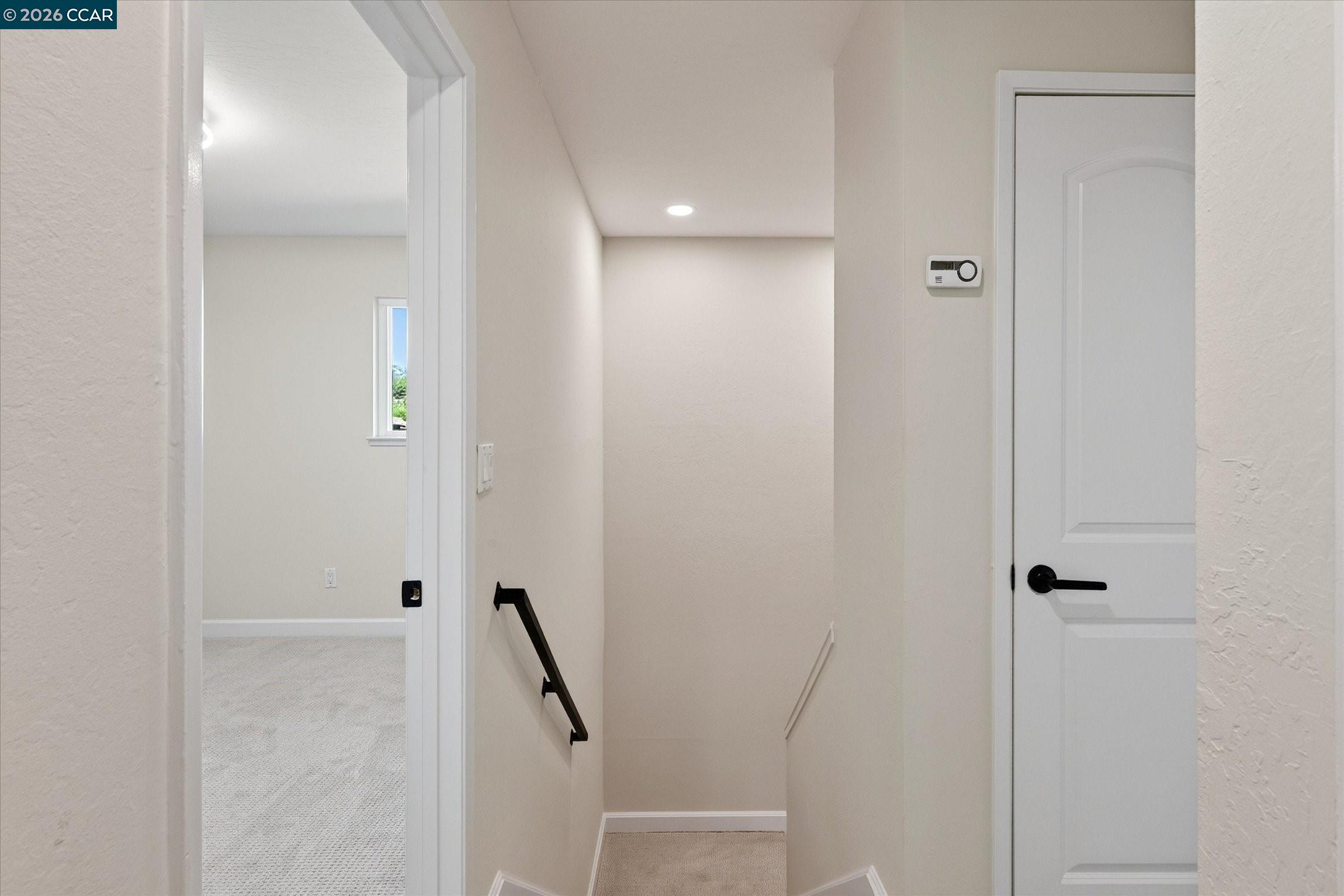 584 Mission Pl
