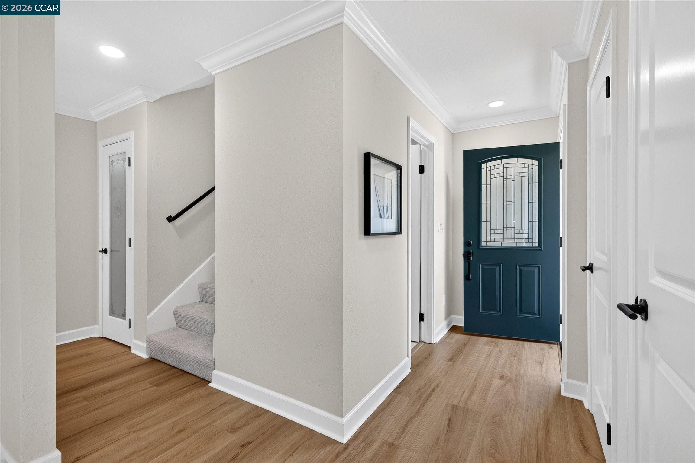584 Mission Pl