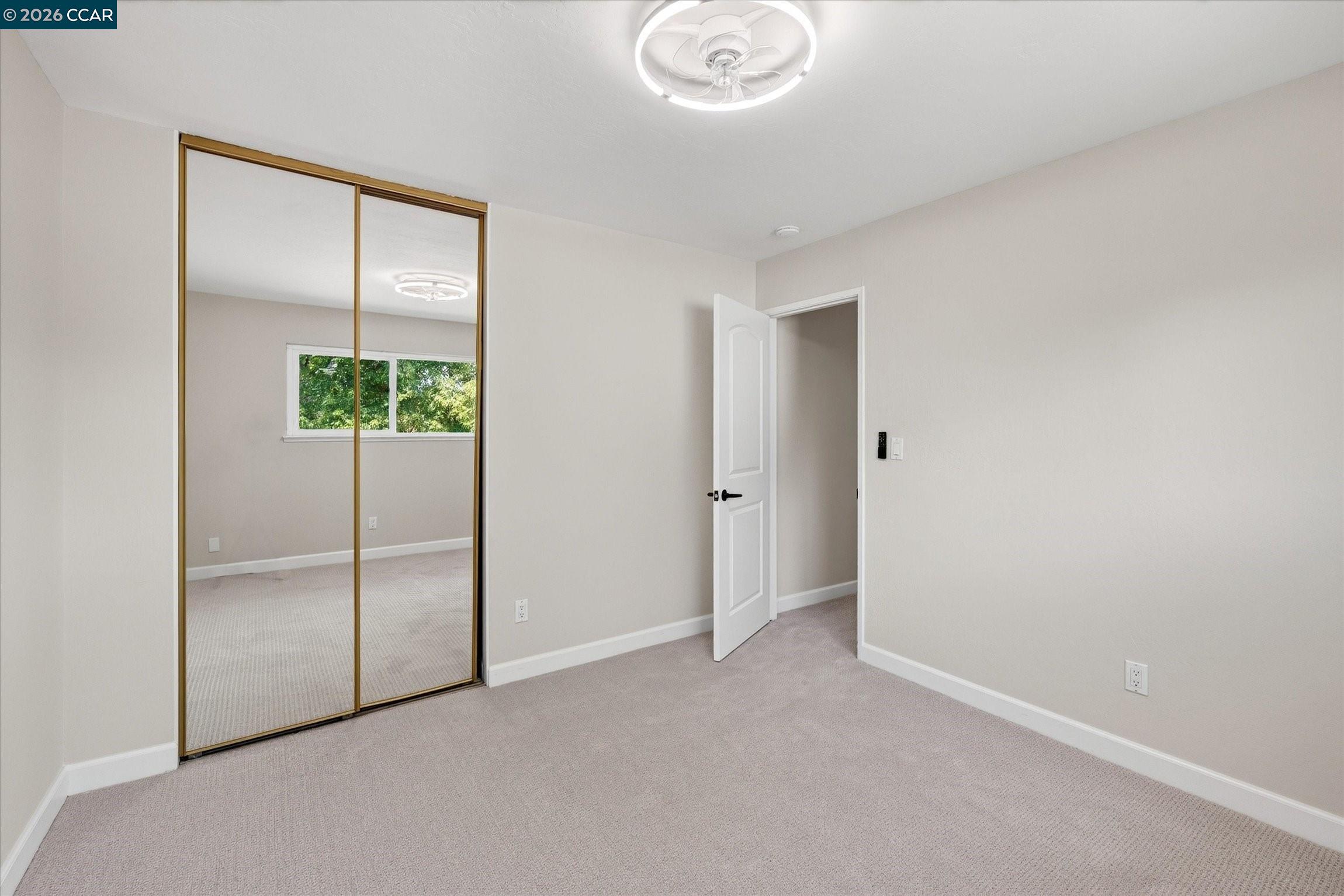 584 Mission Pl