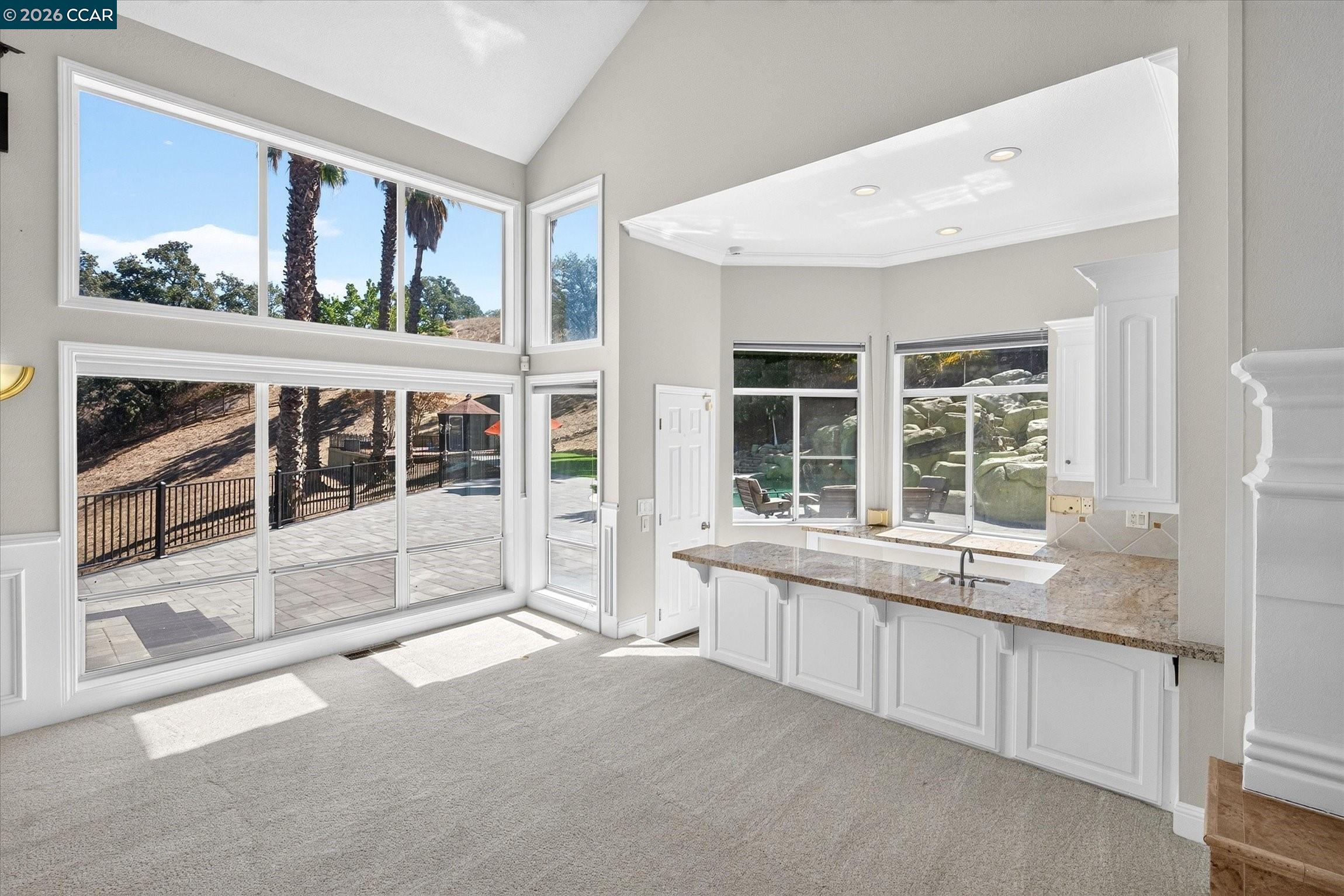 73 Blackhawk Club Ct