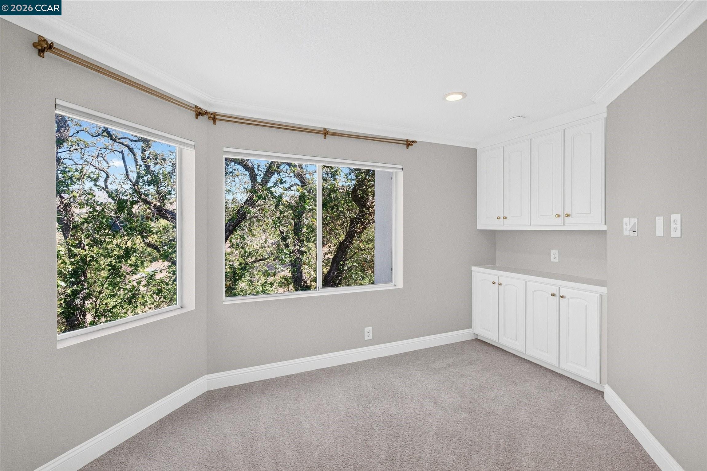73 Blackhawk Club Ct