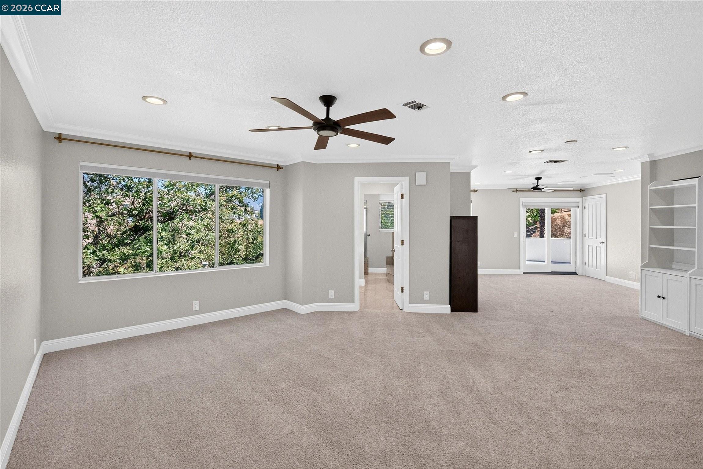 73 Blackhawk Club Ct