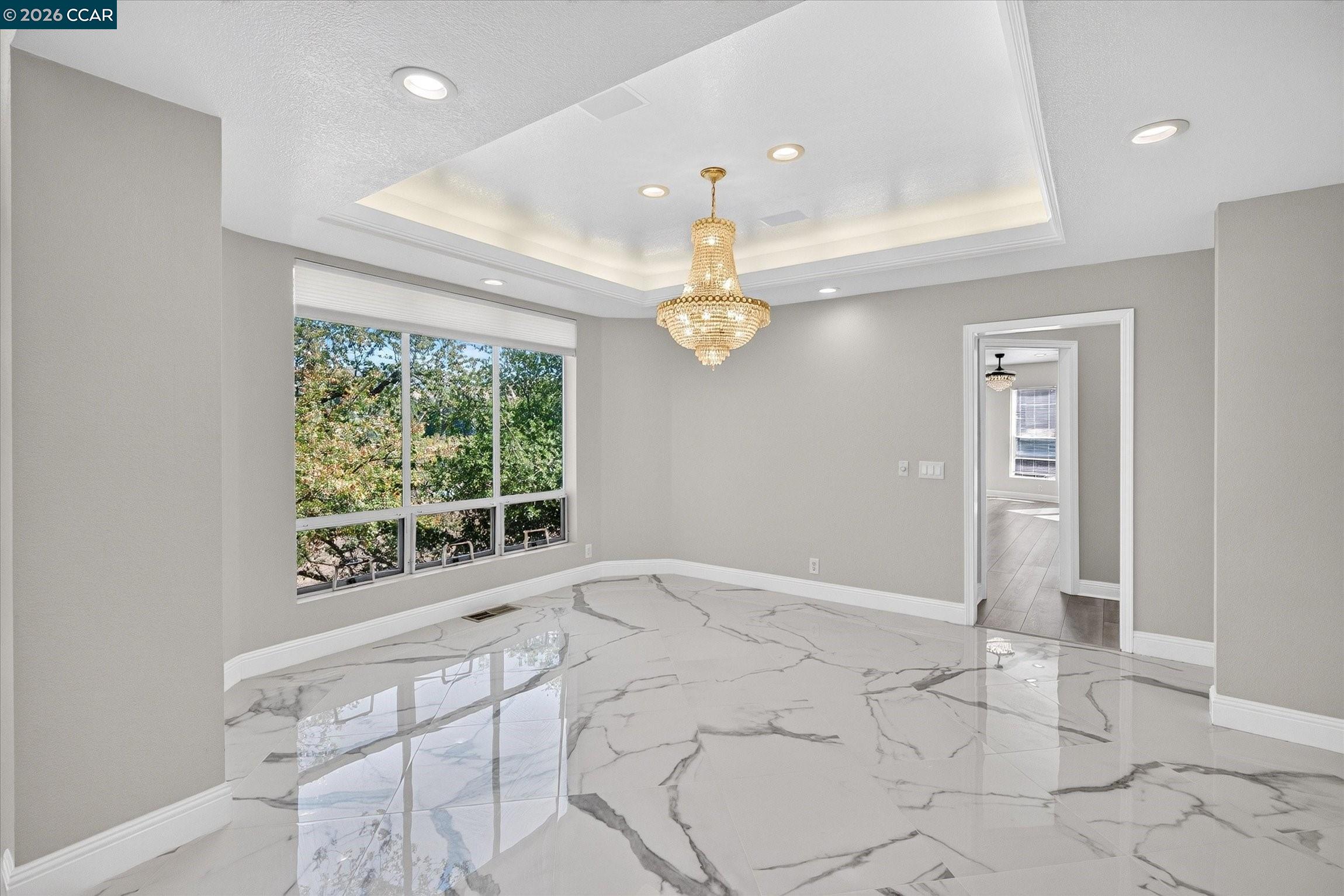 73 Blackhawk Club Ct