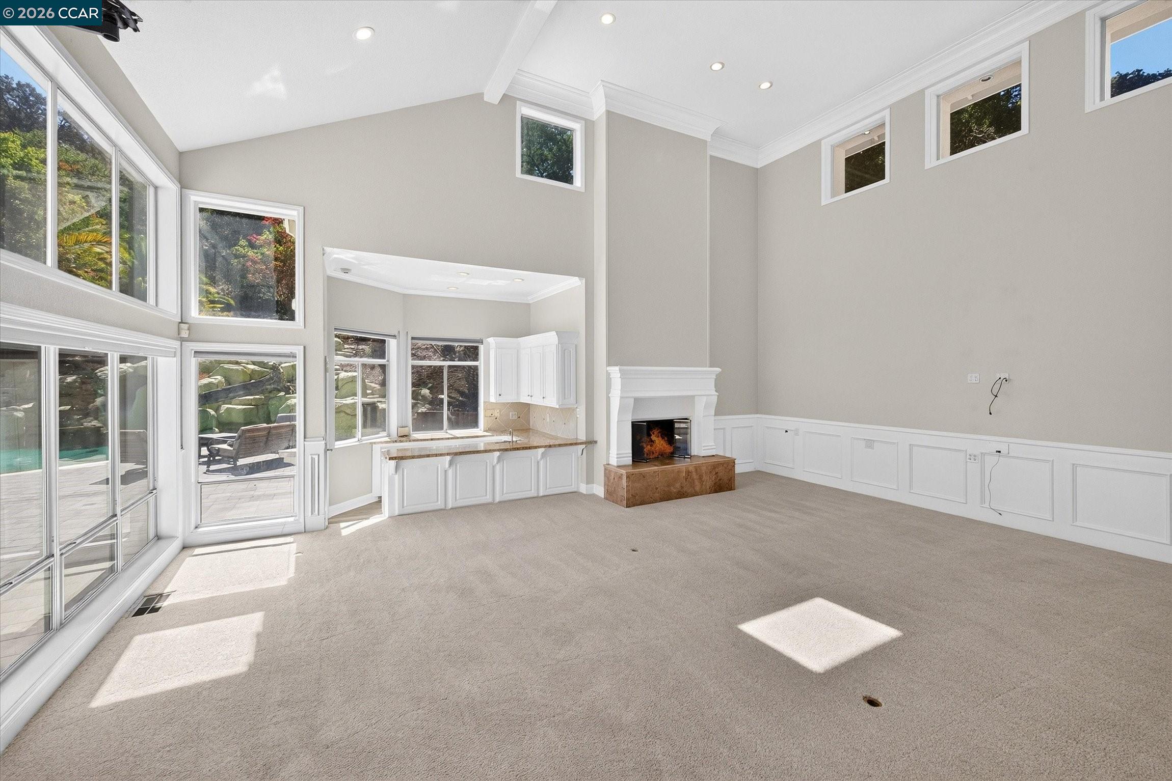 73 Blackhawk Club Ct