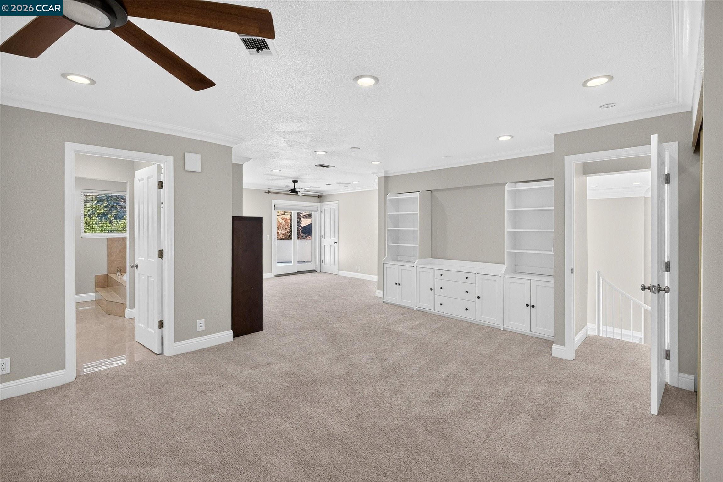 73 Blackhawk Club Ct