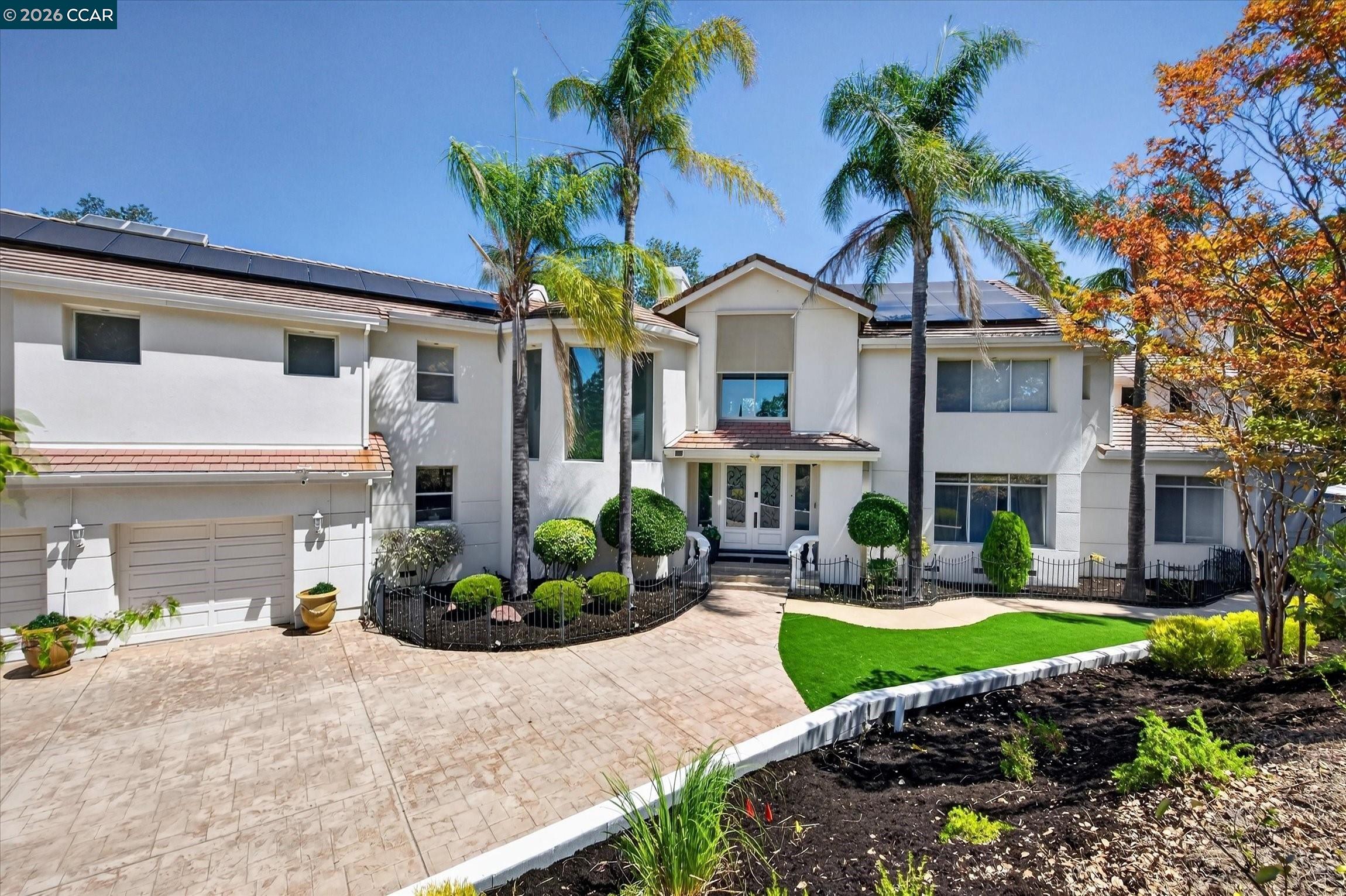 73 Blackhawk Club Ct