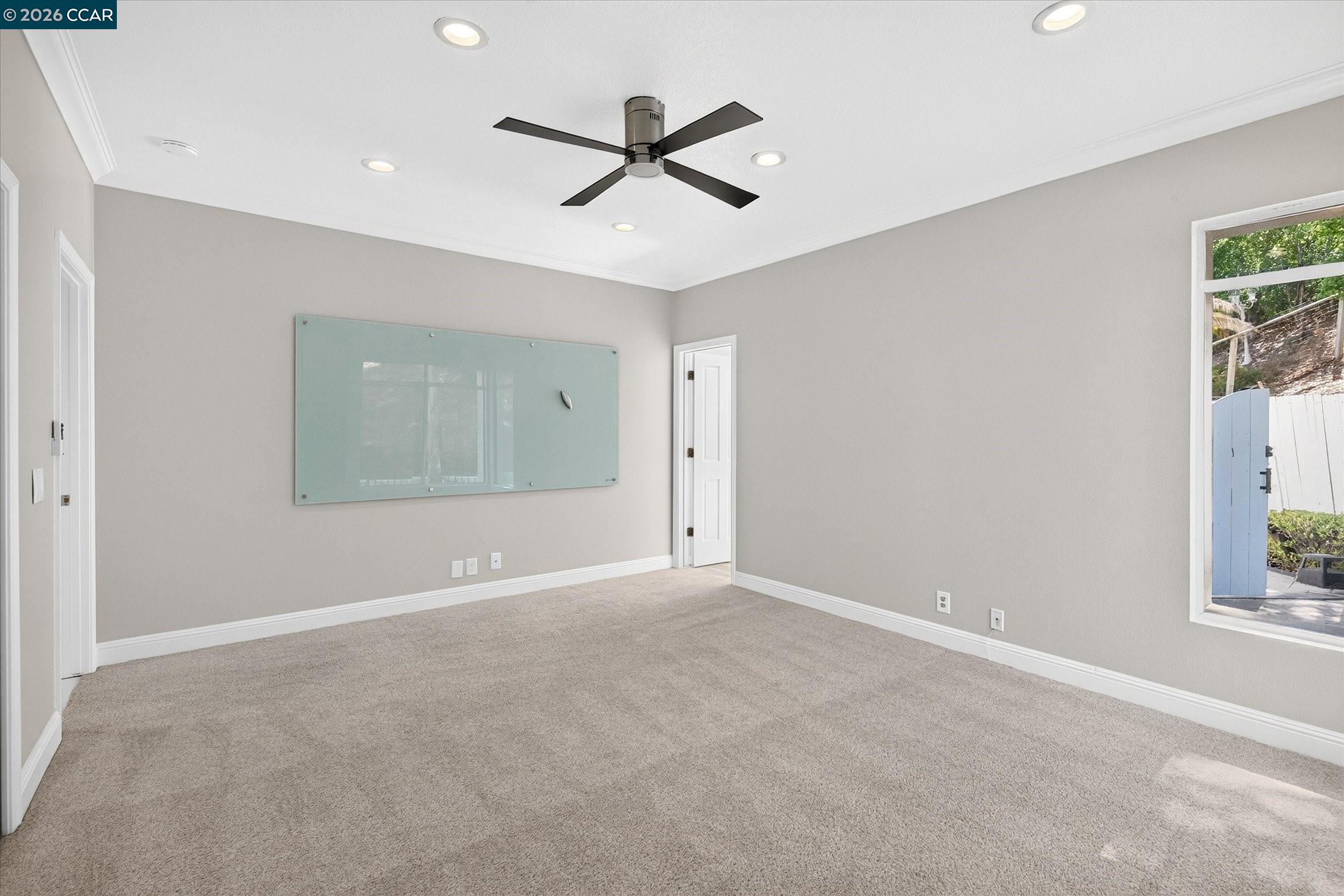 73 Blackhawk Club Ct