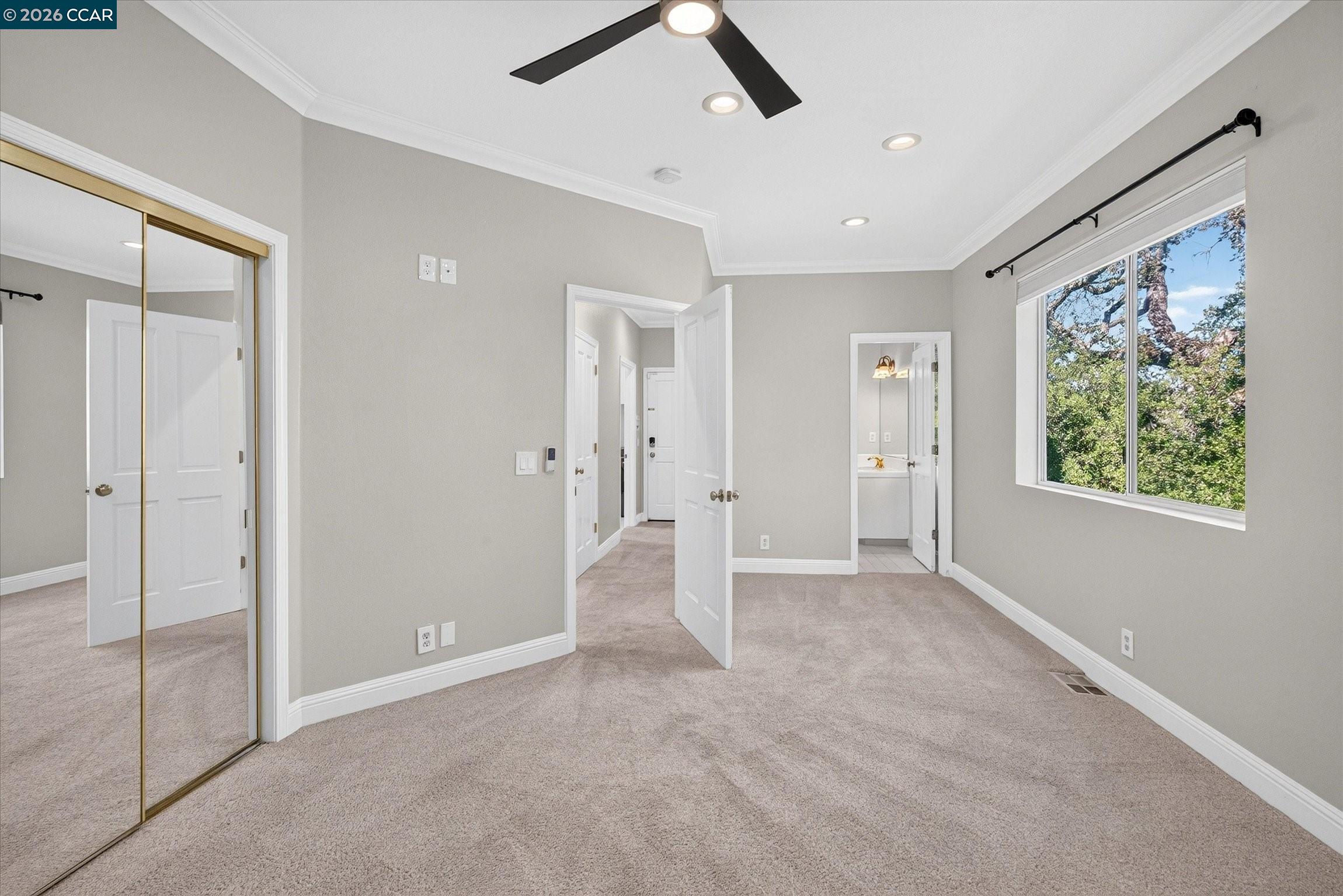 73 Blackhawk Club Ct