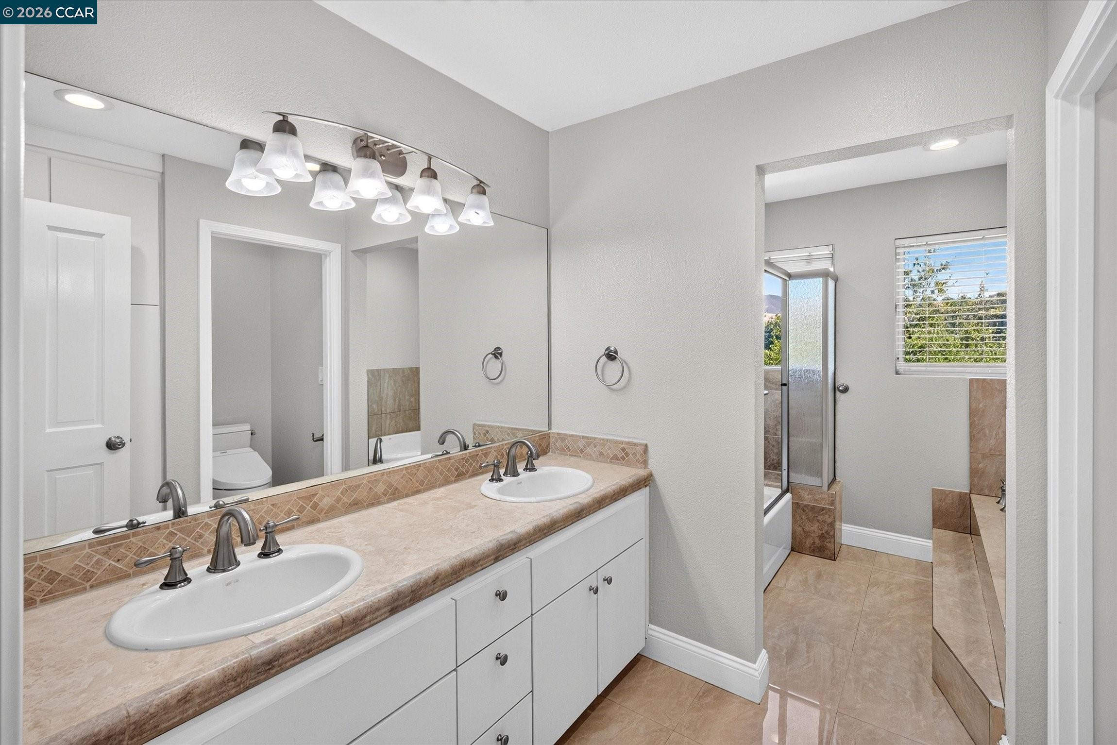 73 Blackhawk Club Ct