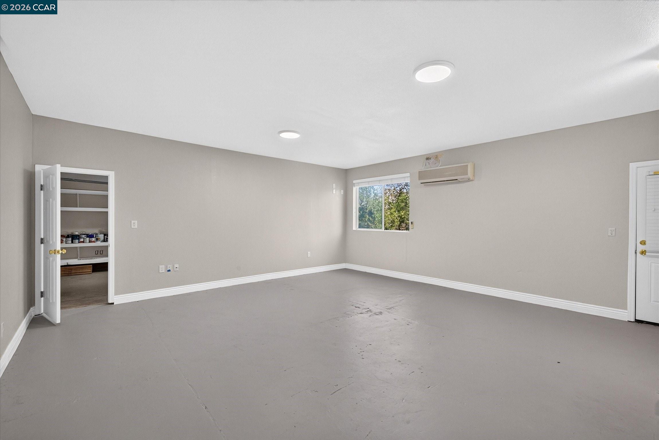 73 Blackhawk Club Ct