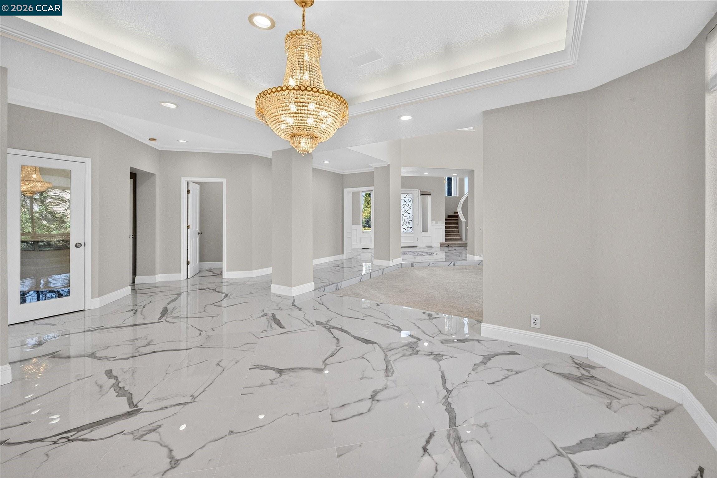 73 Blackhawk Club Ct