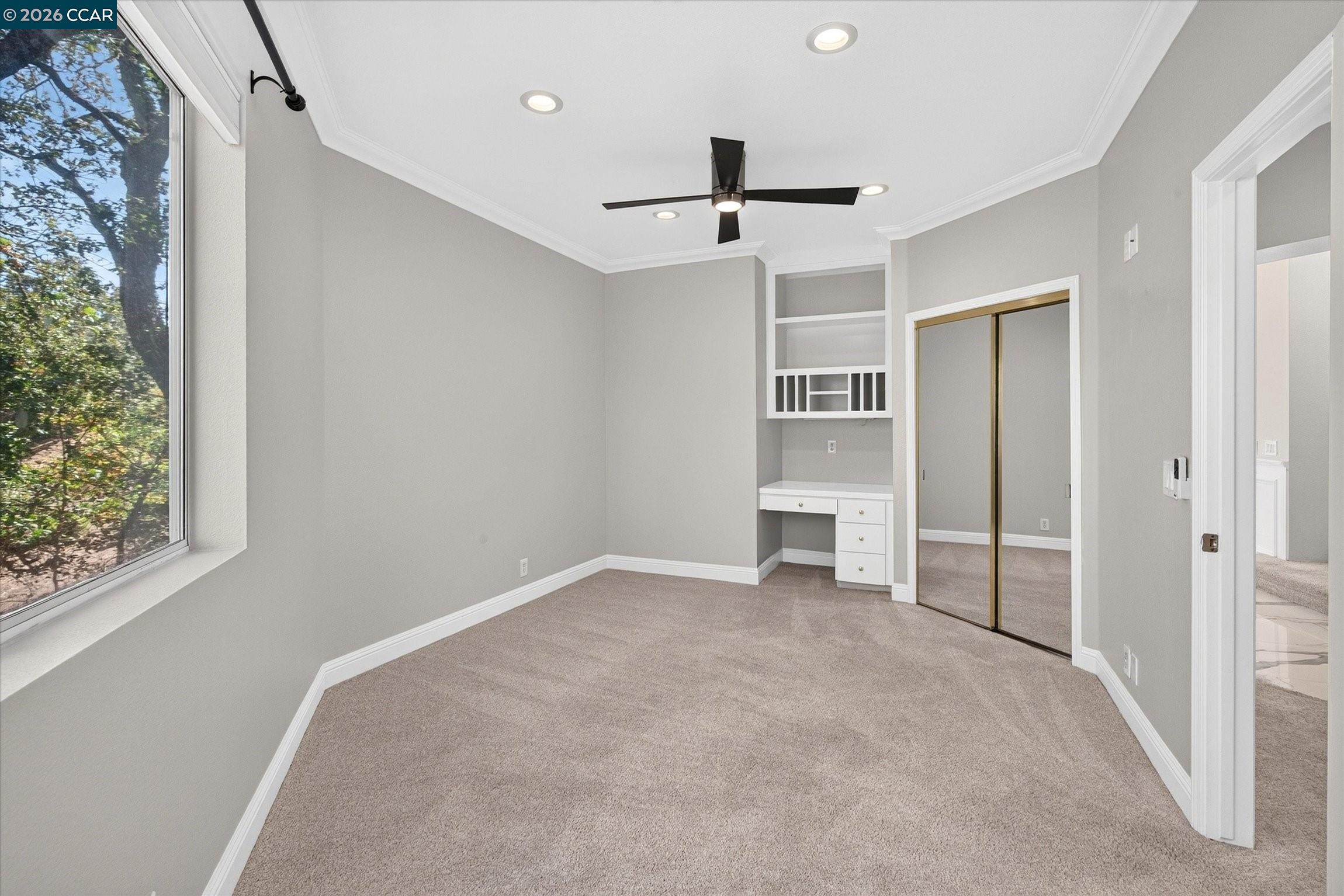 73 Blackhawk Club Ct