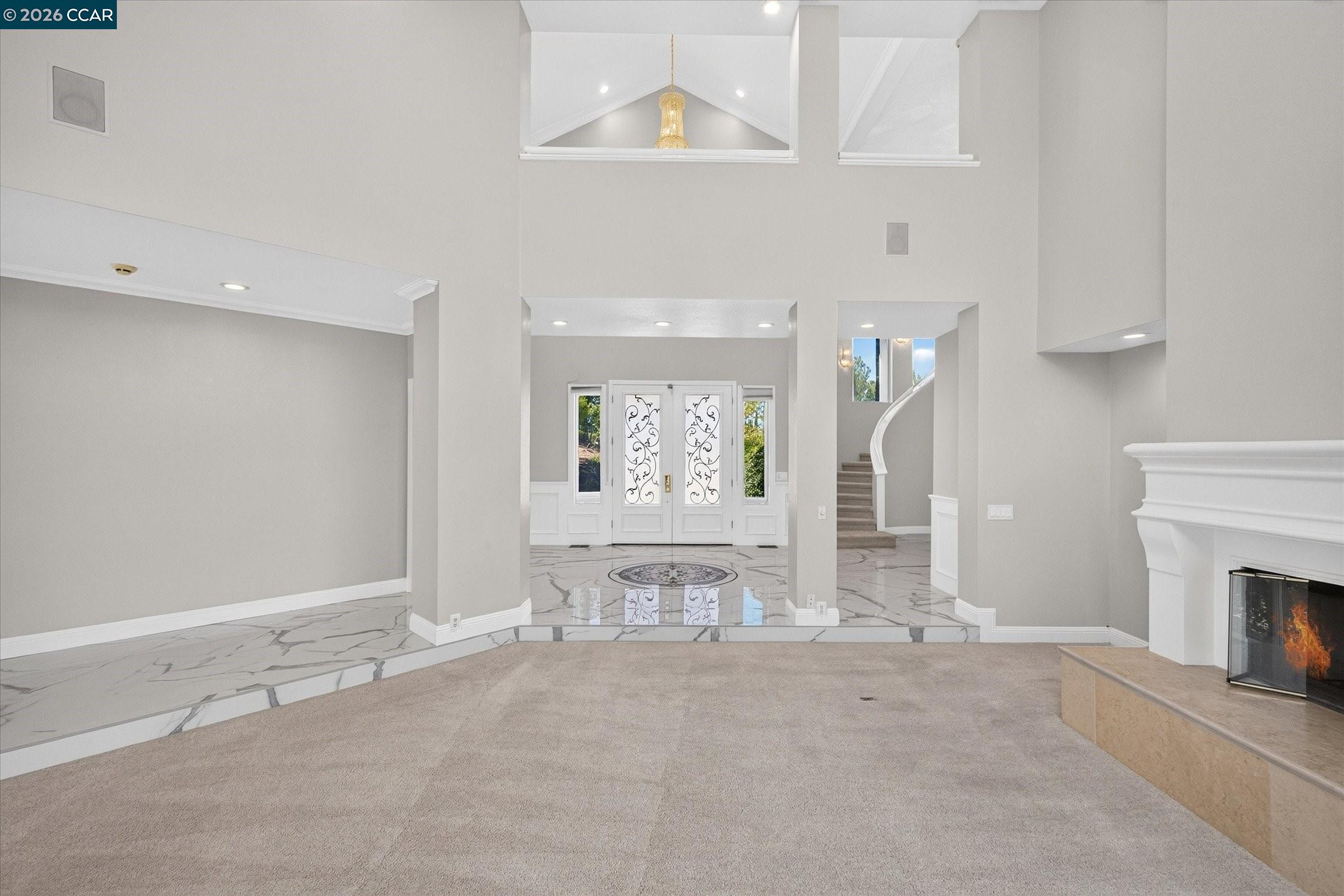 73 Blackhawk Club Ct