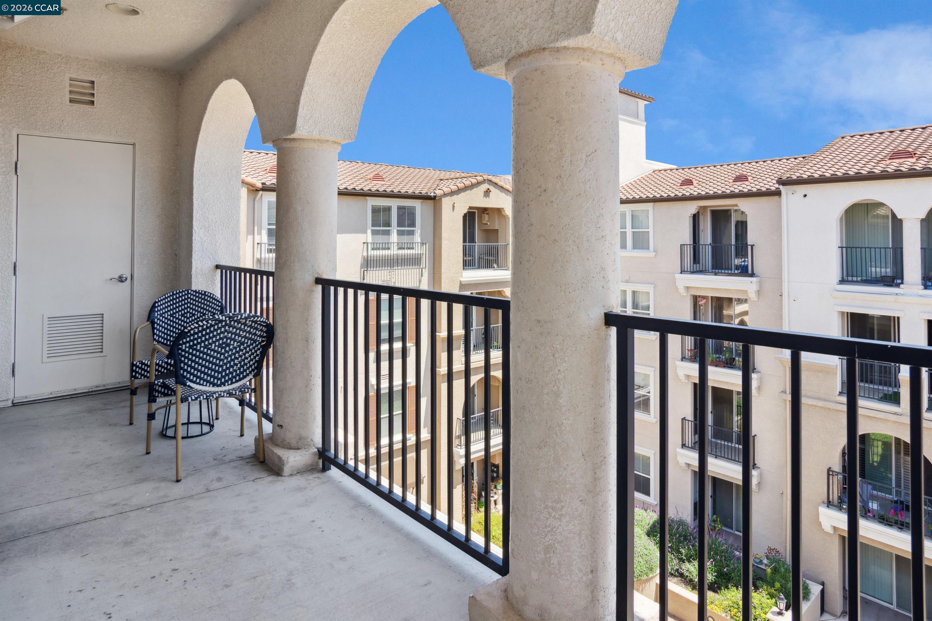 3240 Maguire Way # 401