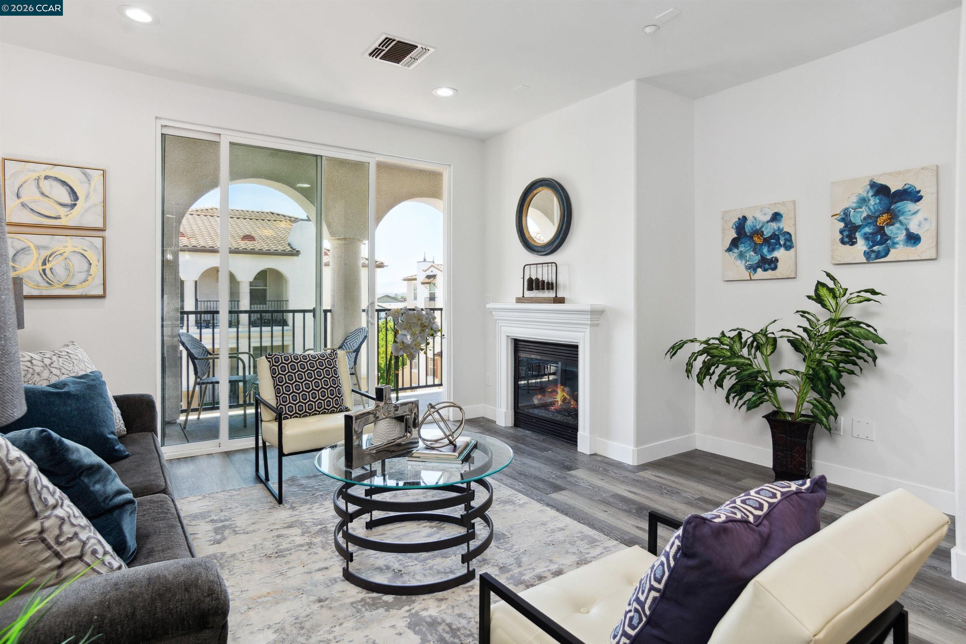 3240 Maguire Way # 401