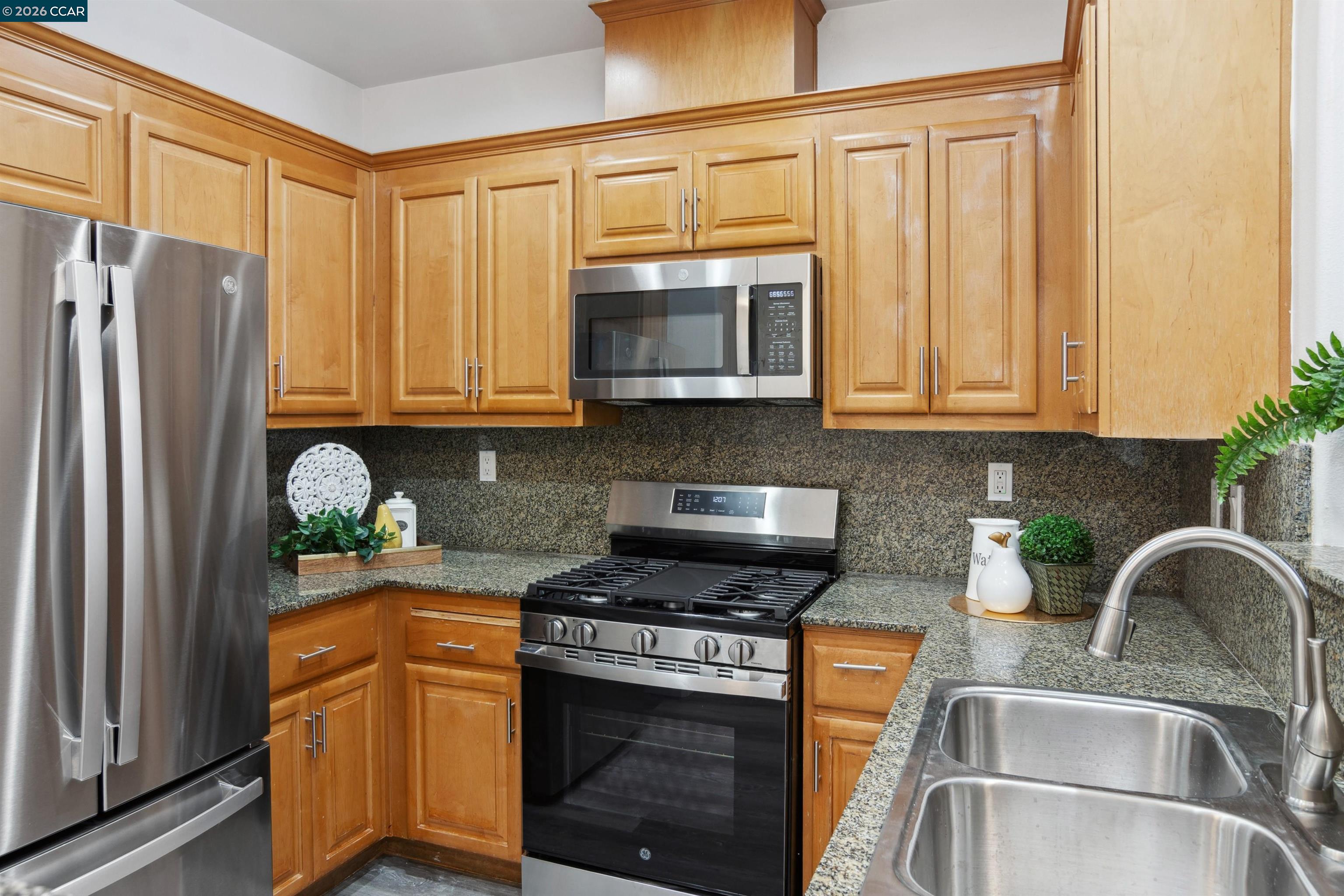 3240 Maguire Way # 401