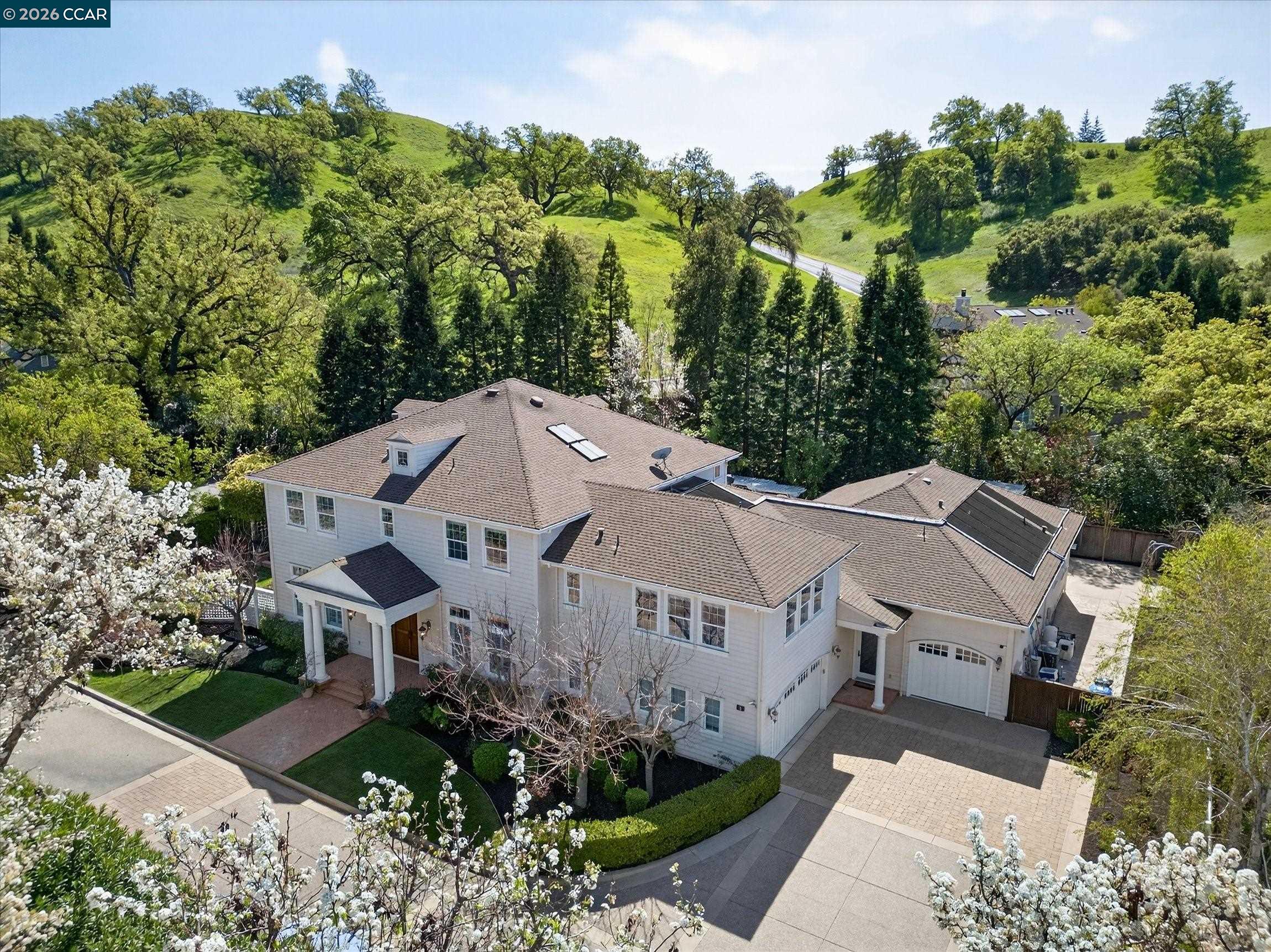 3 Brooktree Dr