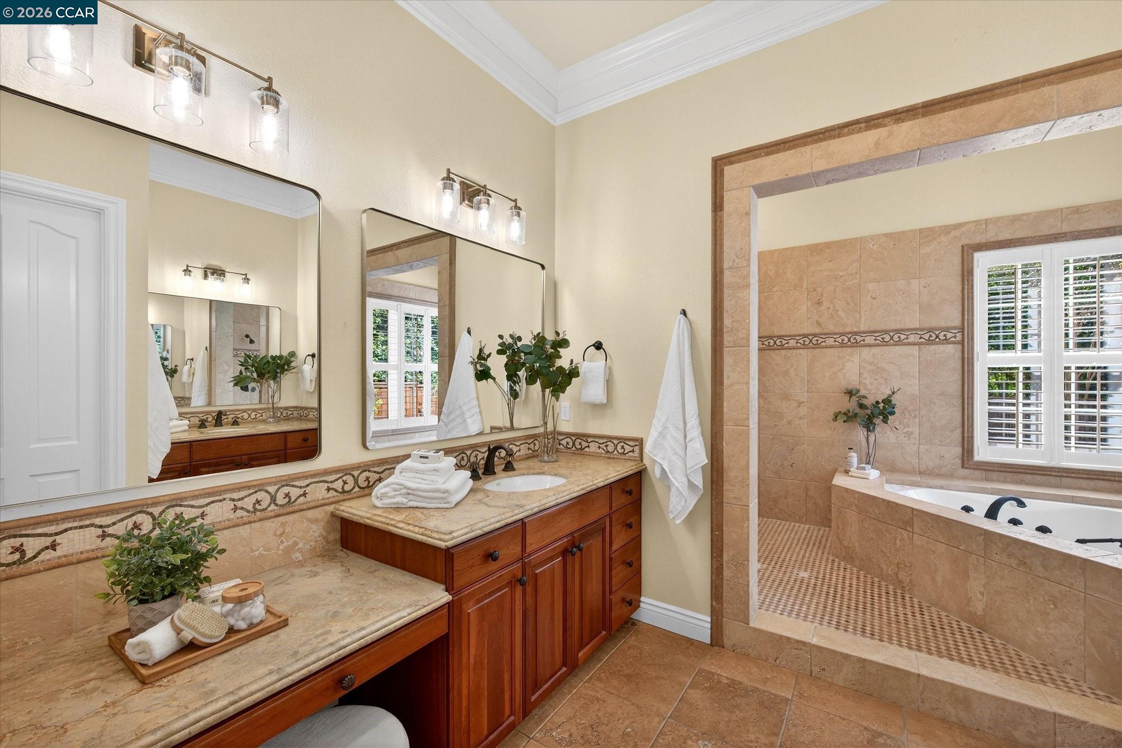 3 Brooktree Dr