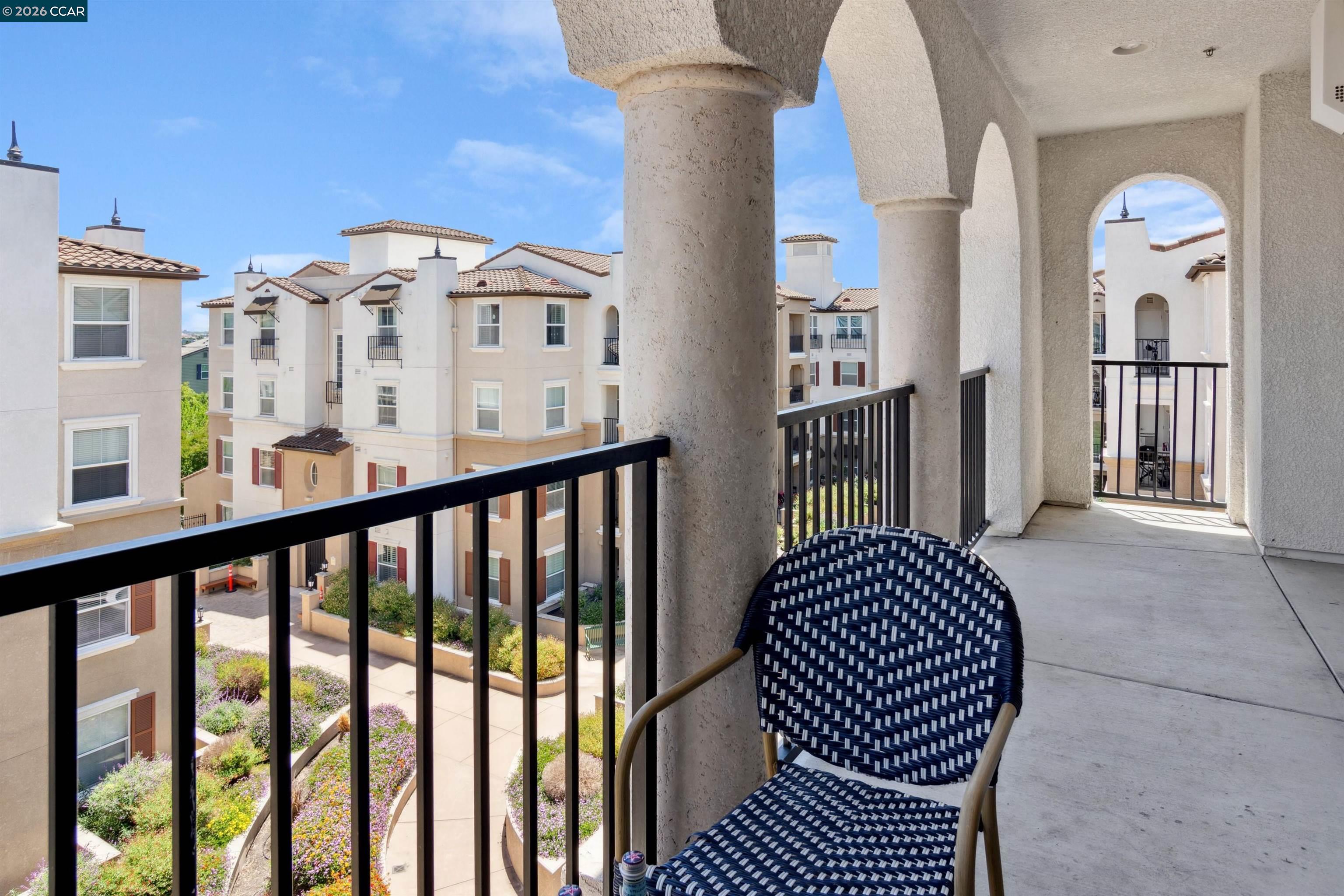 3240 Maguire Way # 401