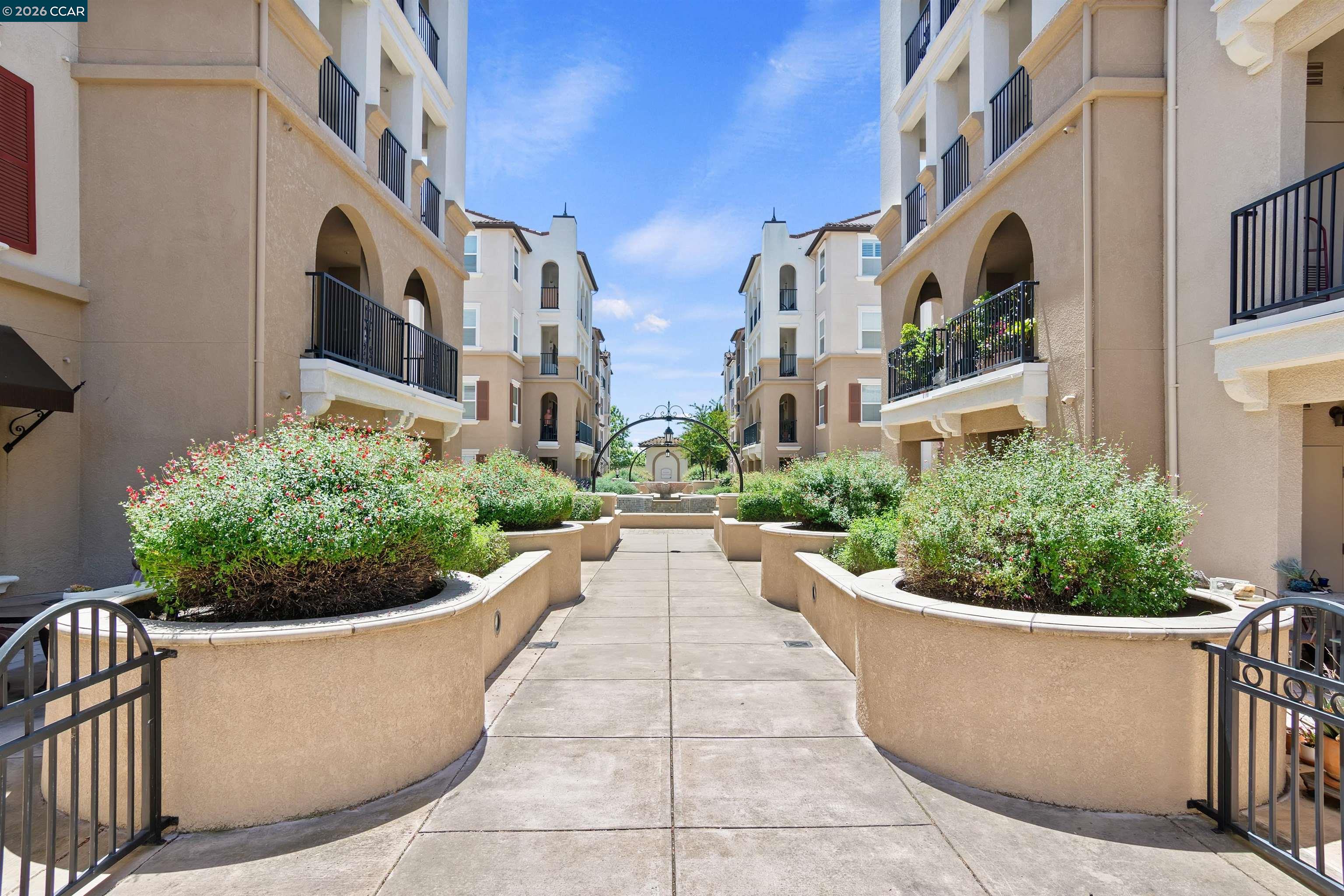 3240 Maguire Way # 401