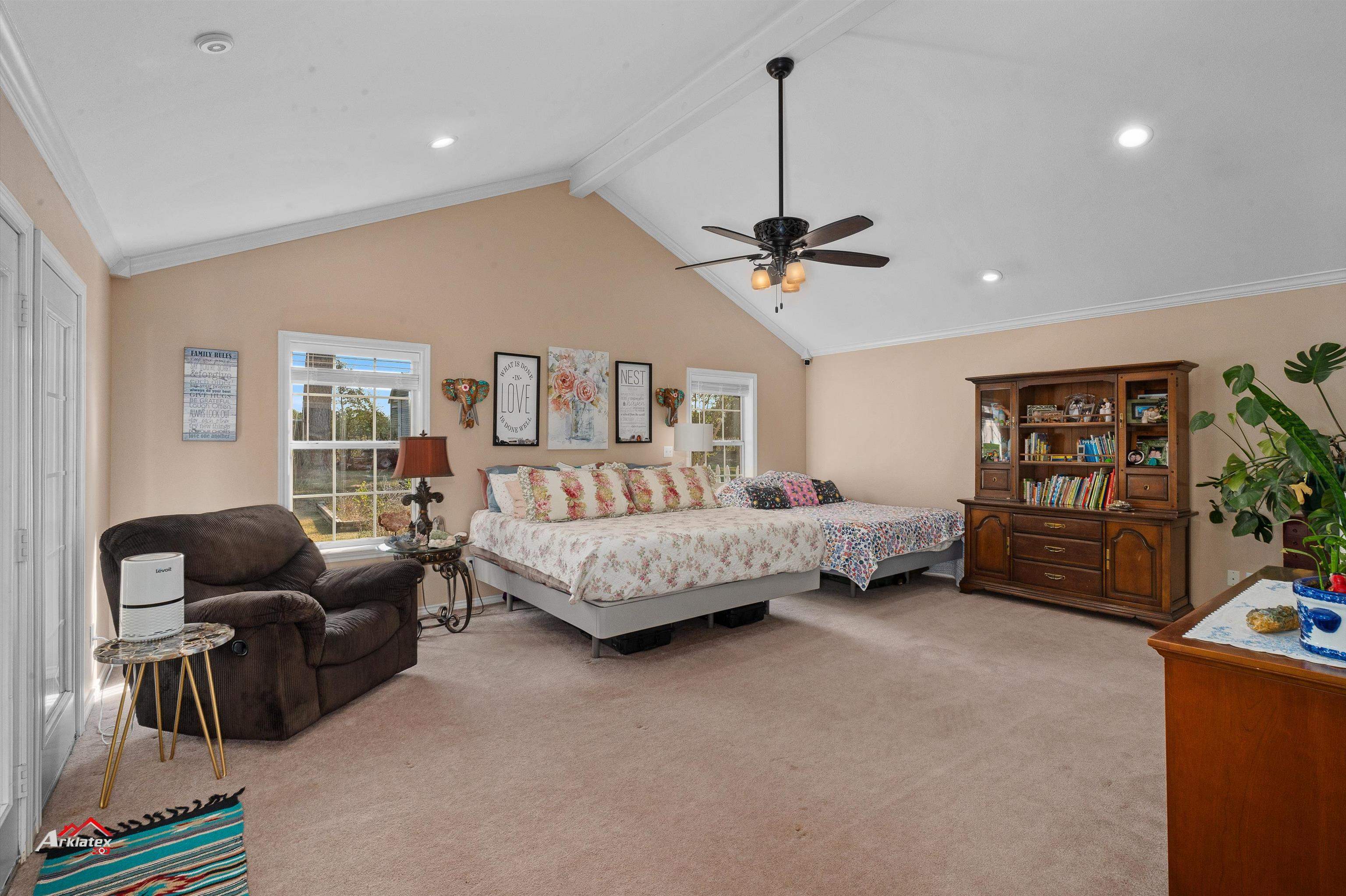 210 Scottsville Crossing Loop