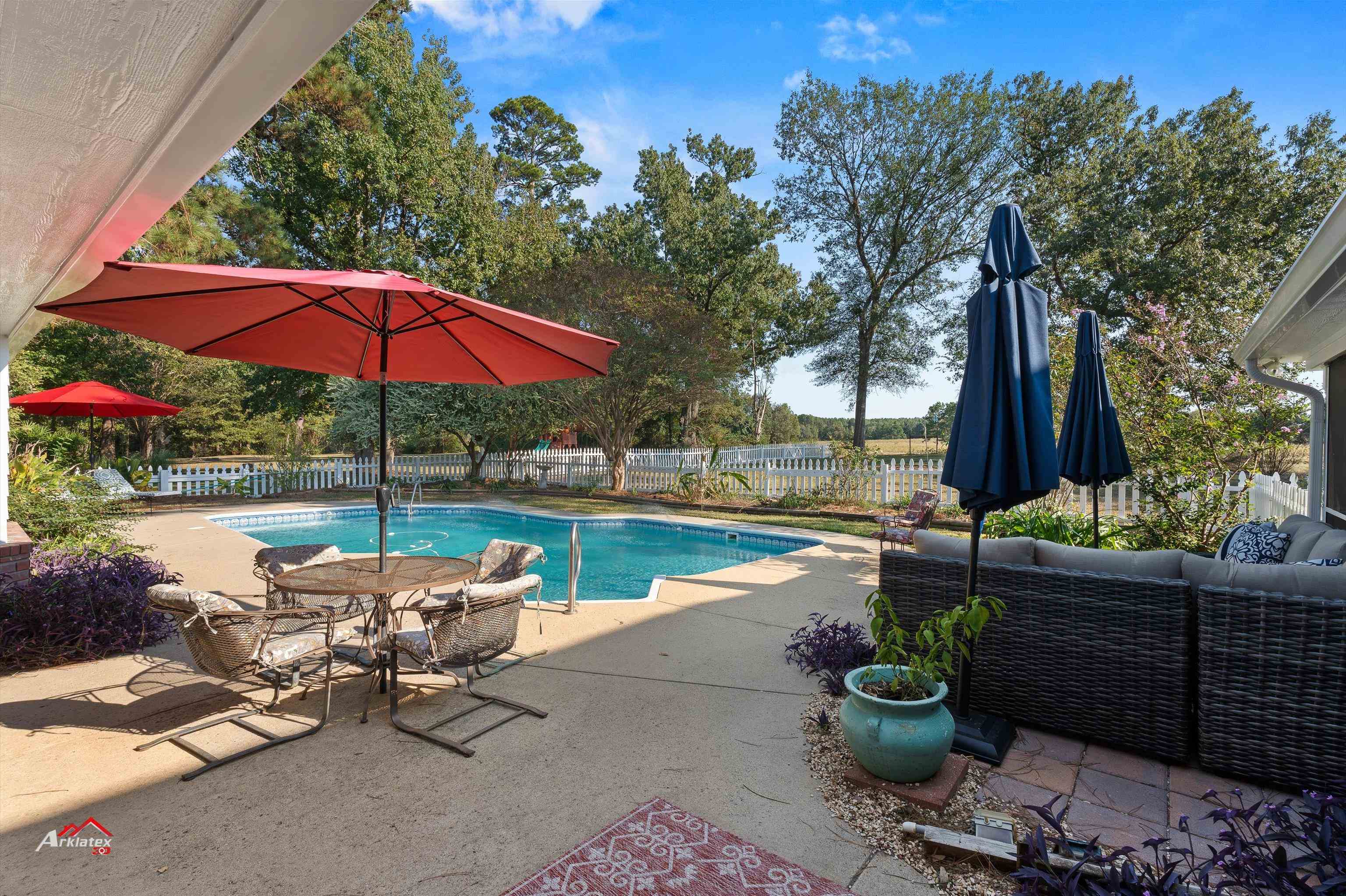 210 Scottsville Crossing Loop