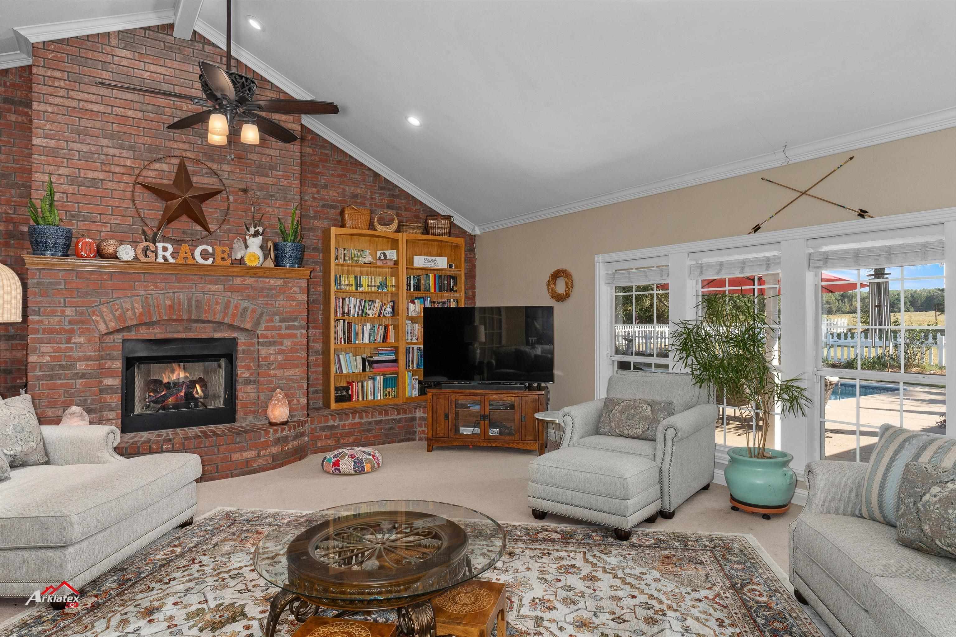 210 Scottsville Crossing Loop