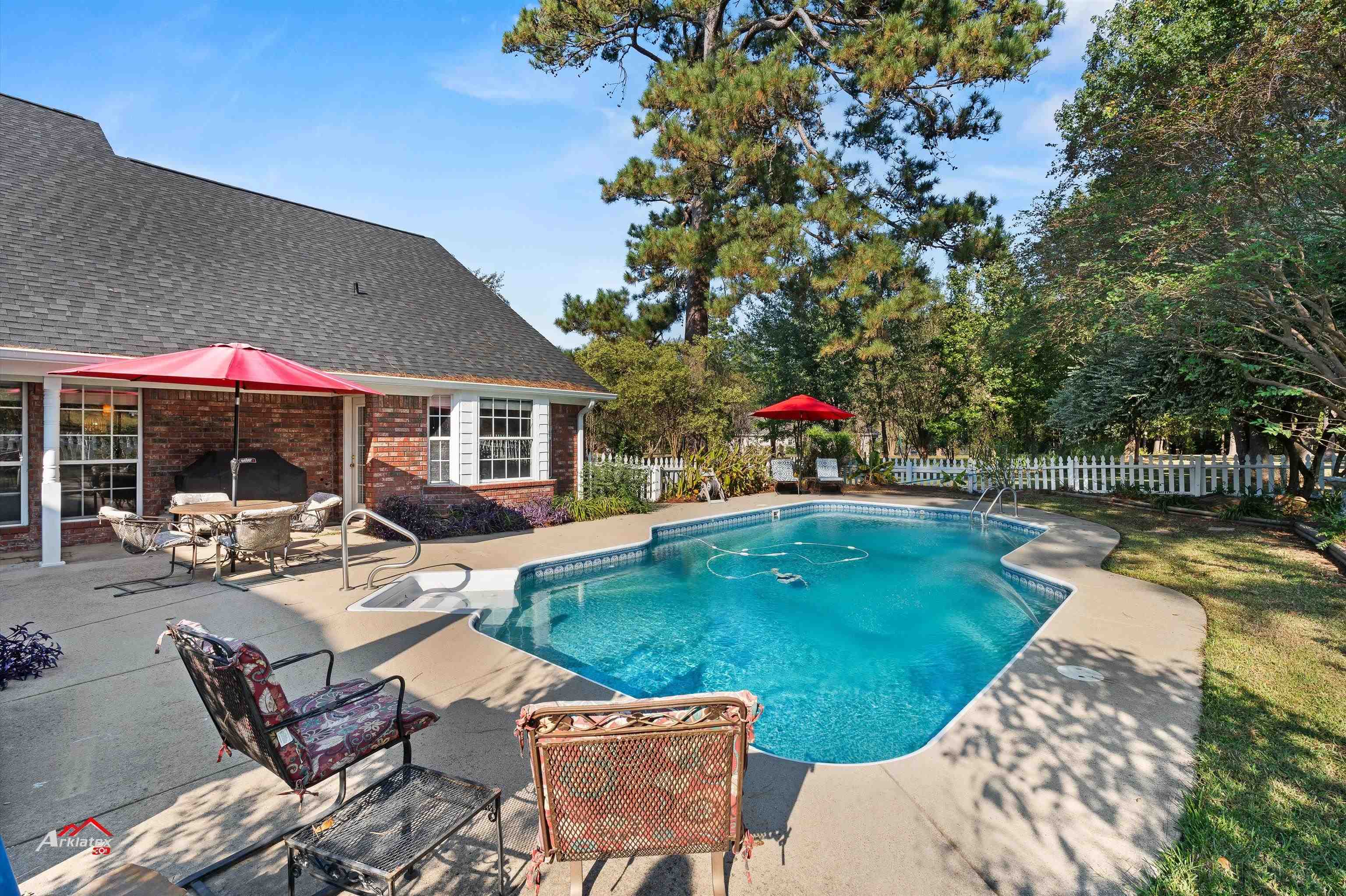 210 Scottsville Crossing Loop