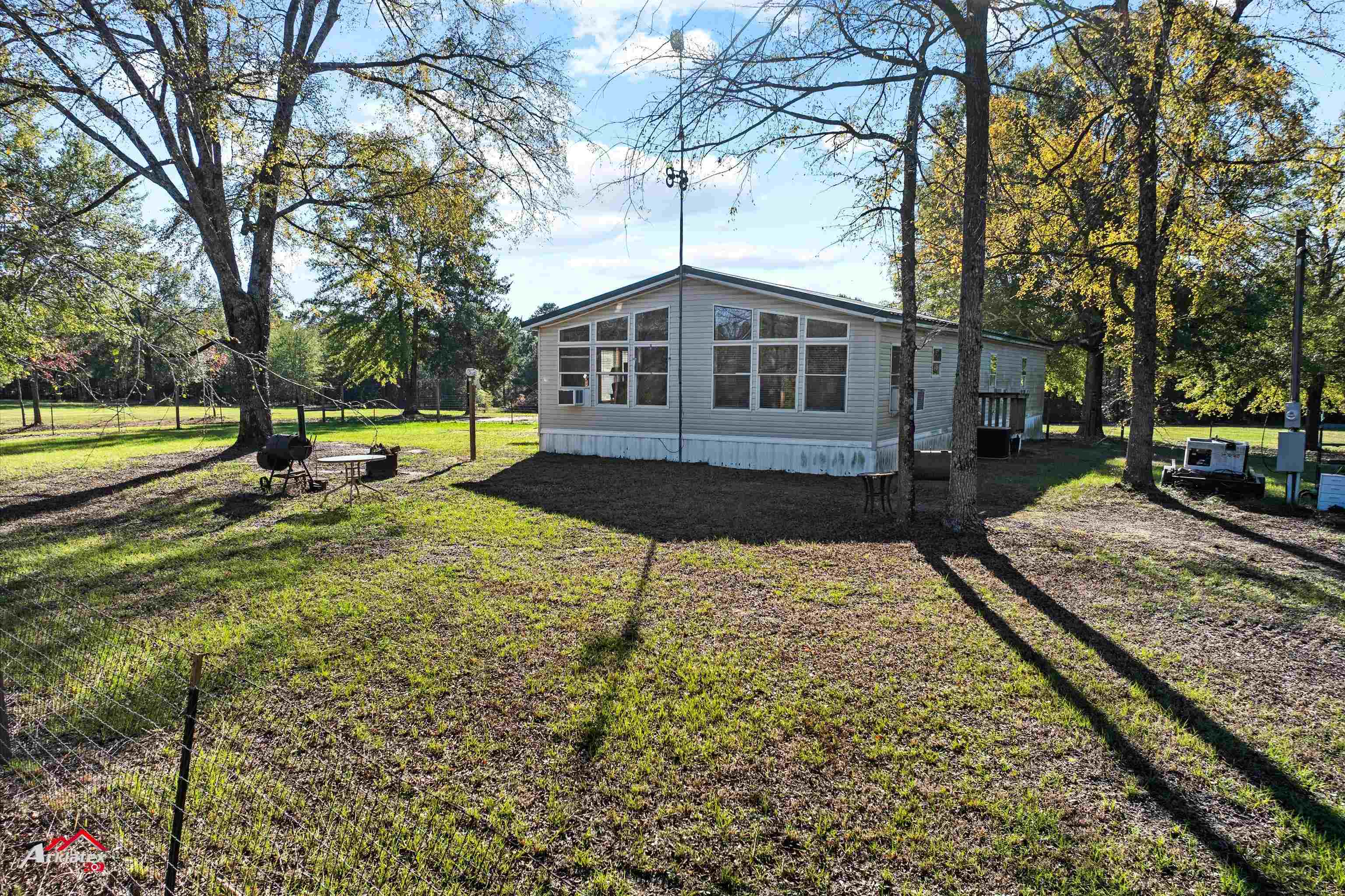 677 Private Road 3455