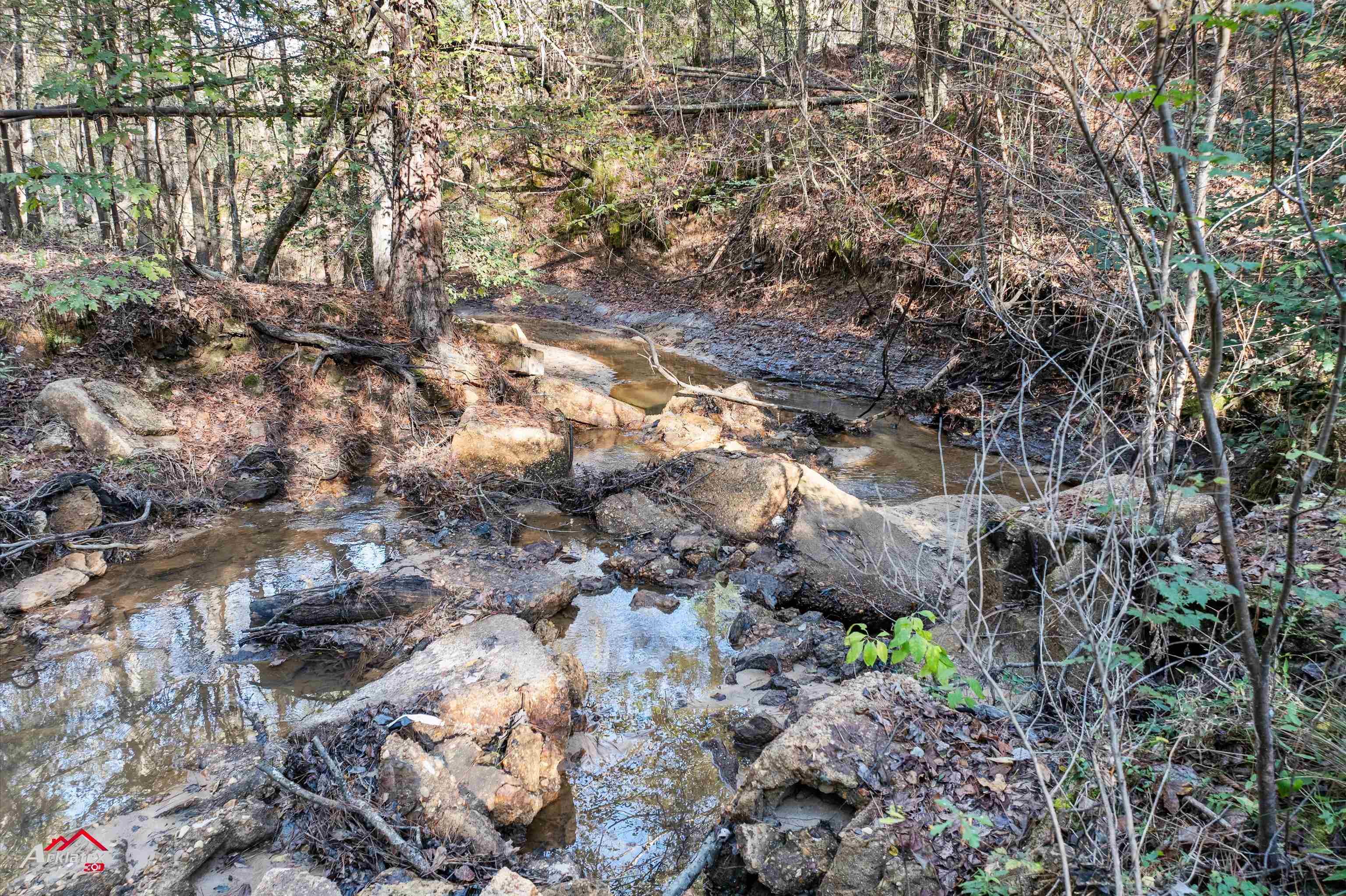 677 Private Road 3455