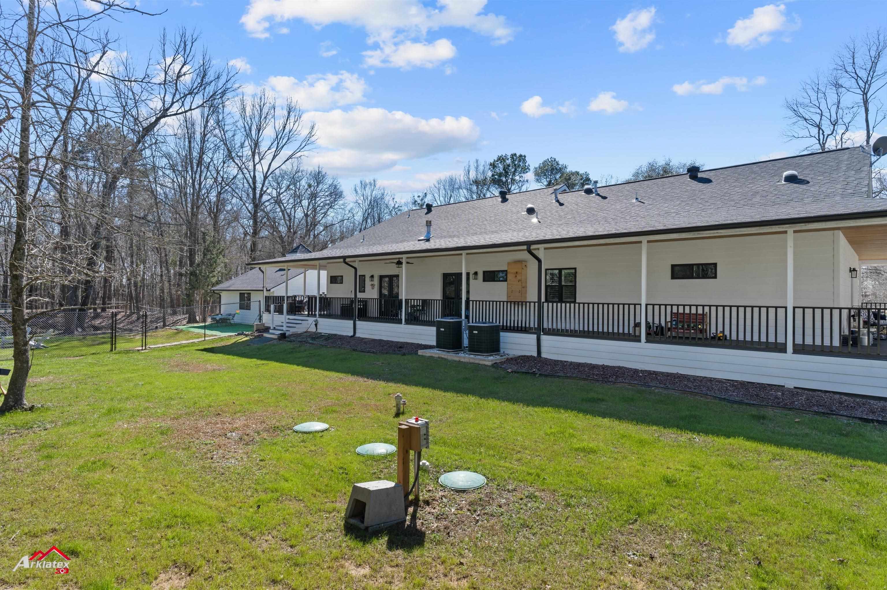 6270 US HWY 259 N