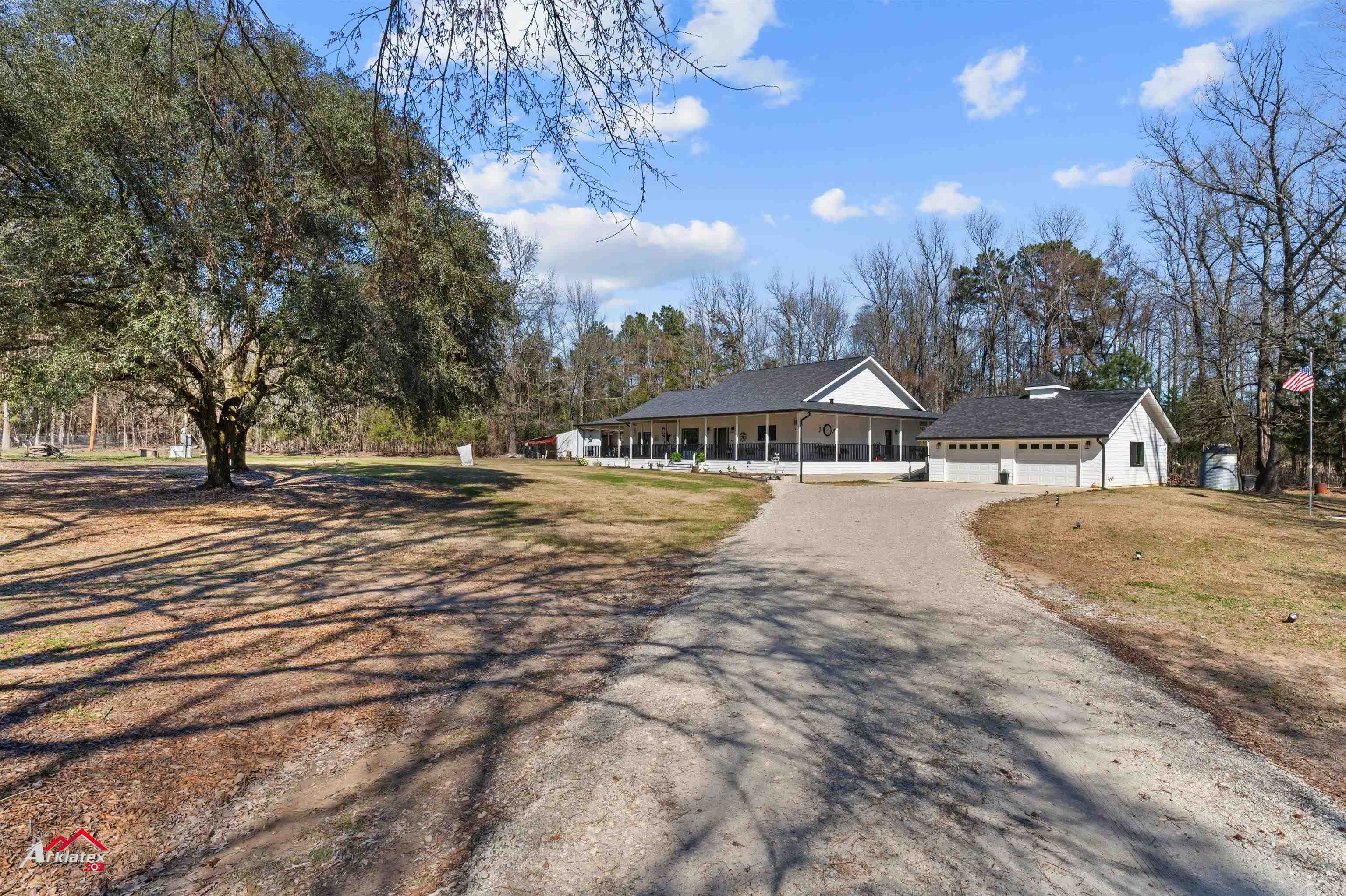 6270 US HWY 259 N